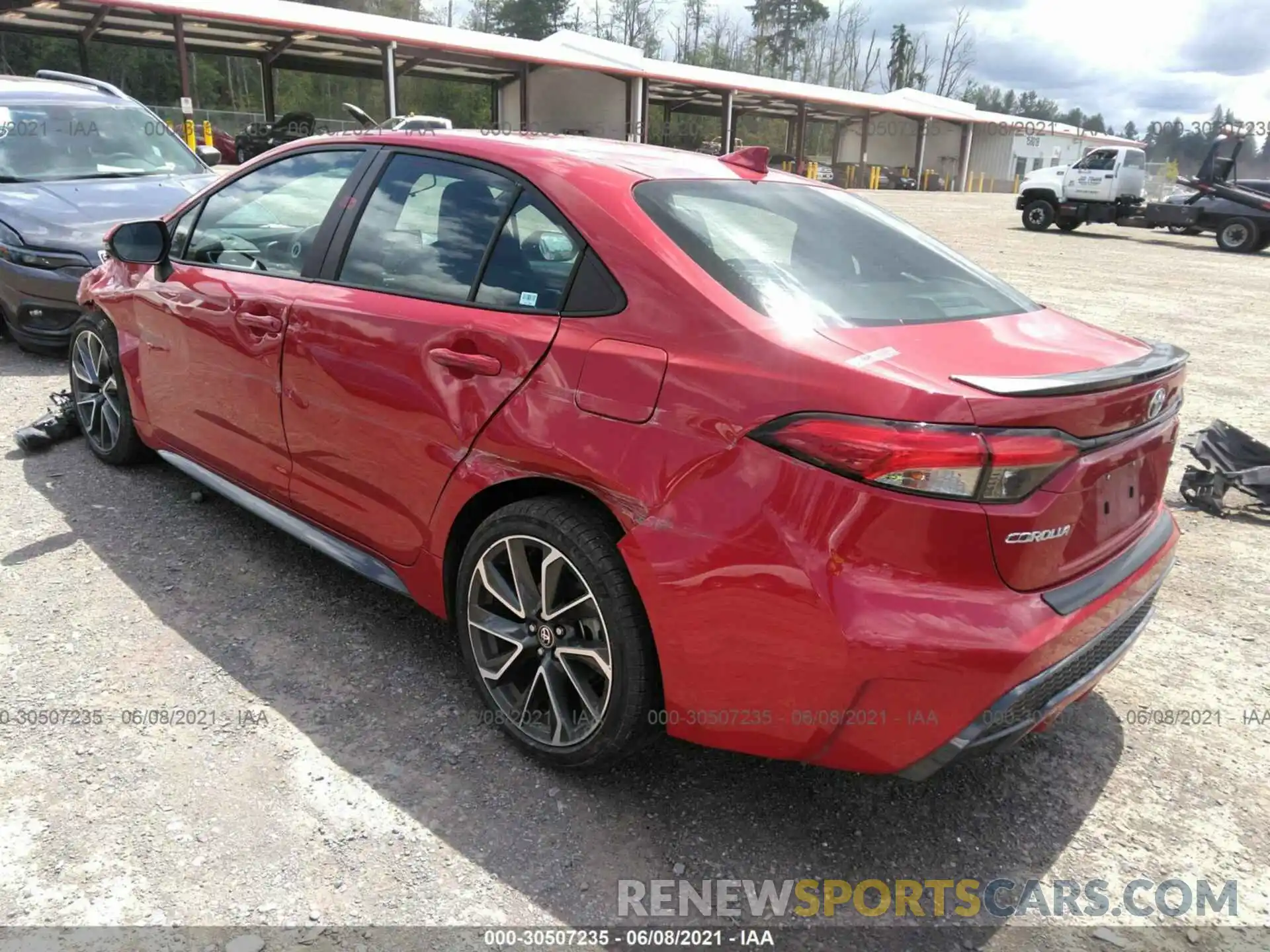 3 Photograph of a damaged car 5YFT4RCE0LP047228 TOYOTA COROLLA 2020