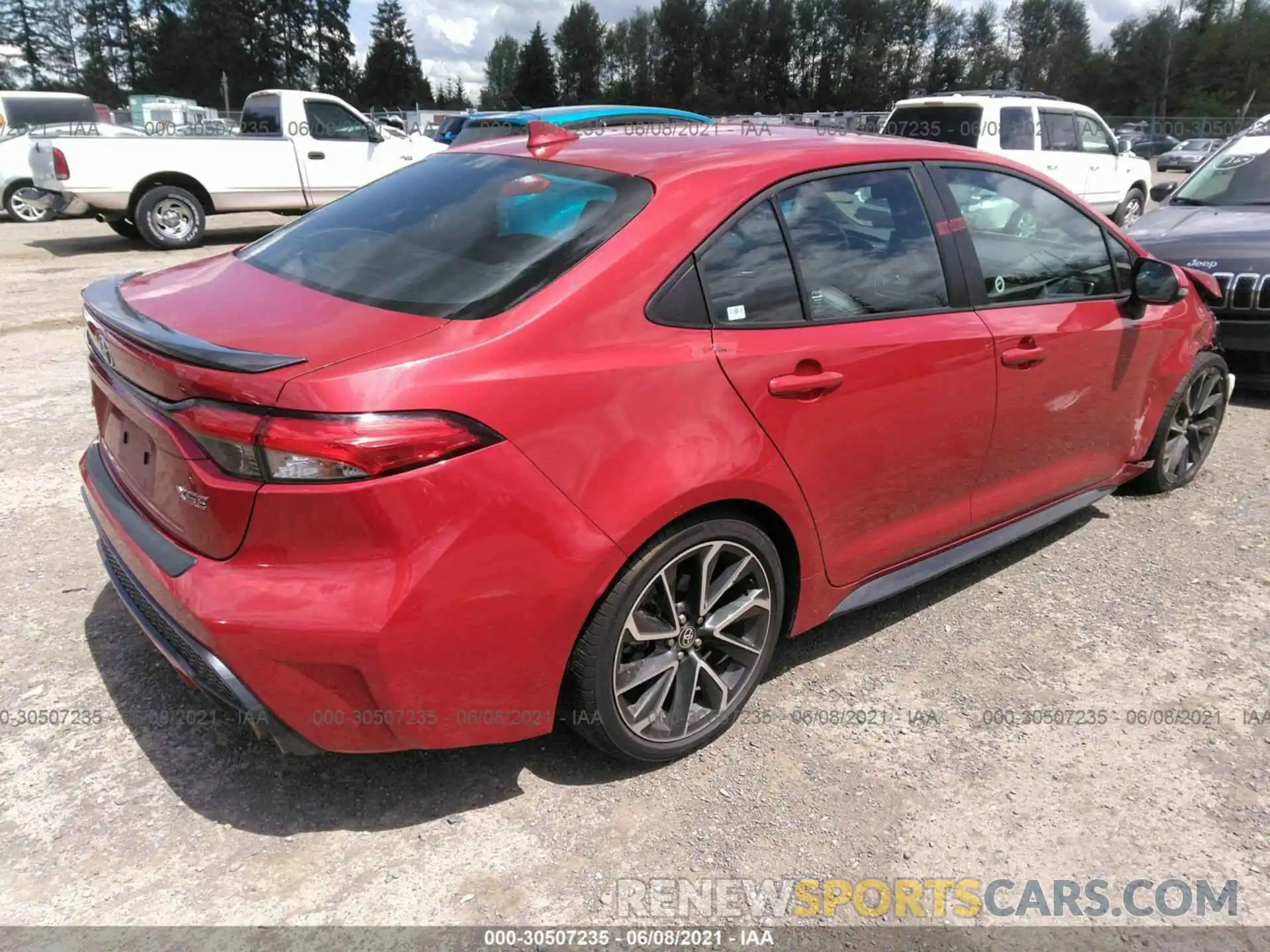 4 Photograph of a damaged car 5YFT4RCE0LP047228 TOYOTA COROLLA 2020