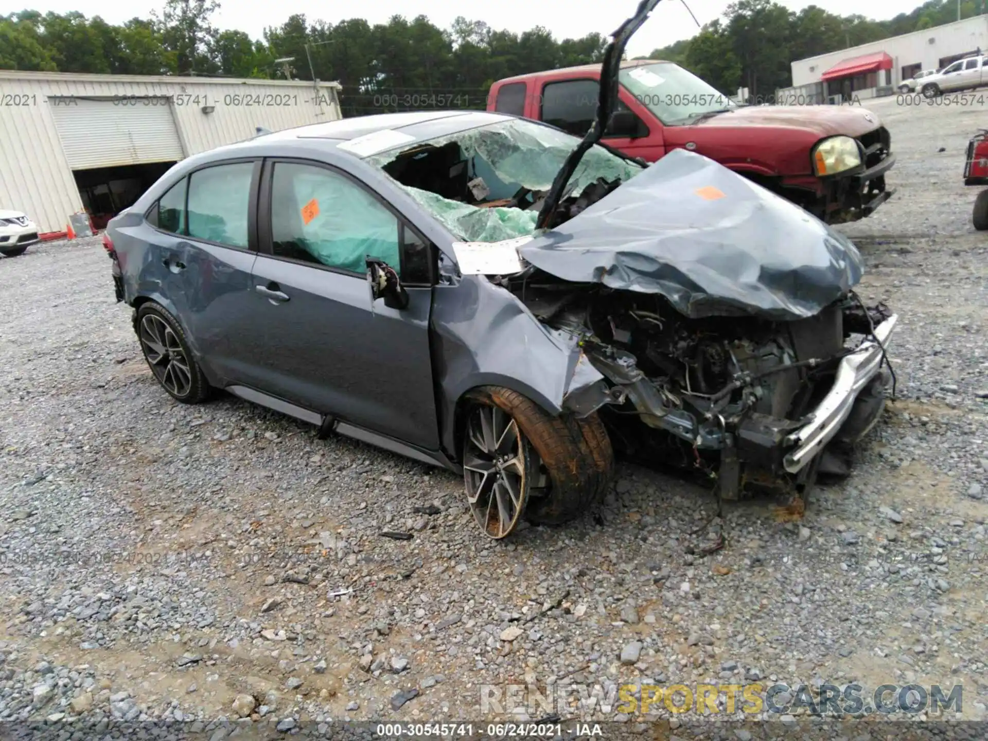 1 Photograph of a damaged car 5YFT4RCE0LP050677 TOYOTA COROLLA 2020