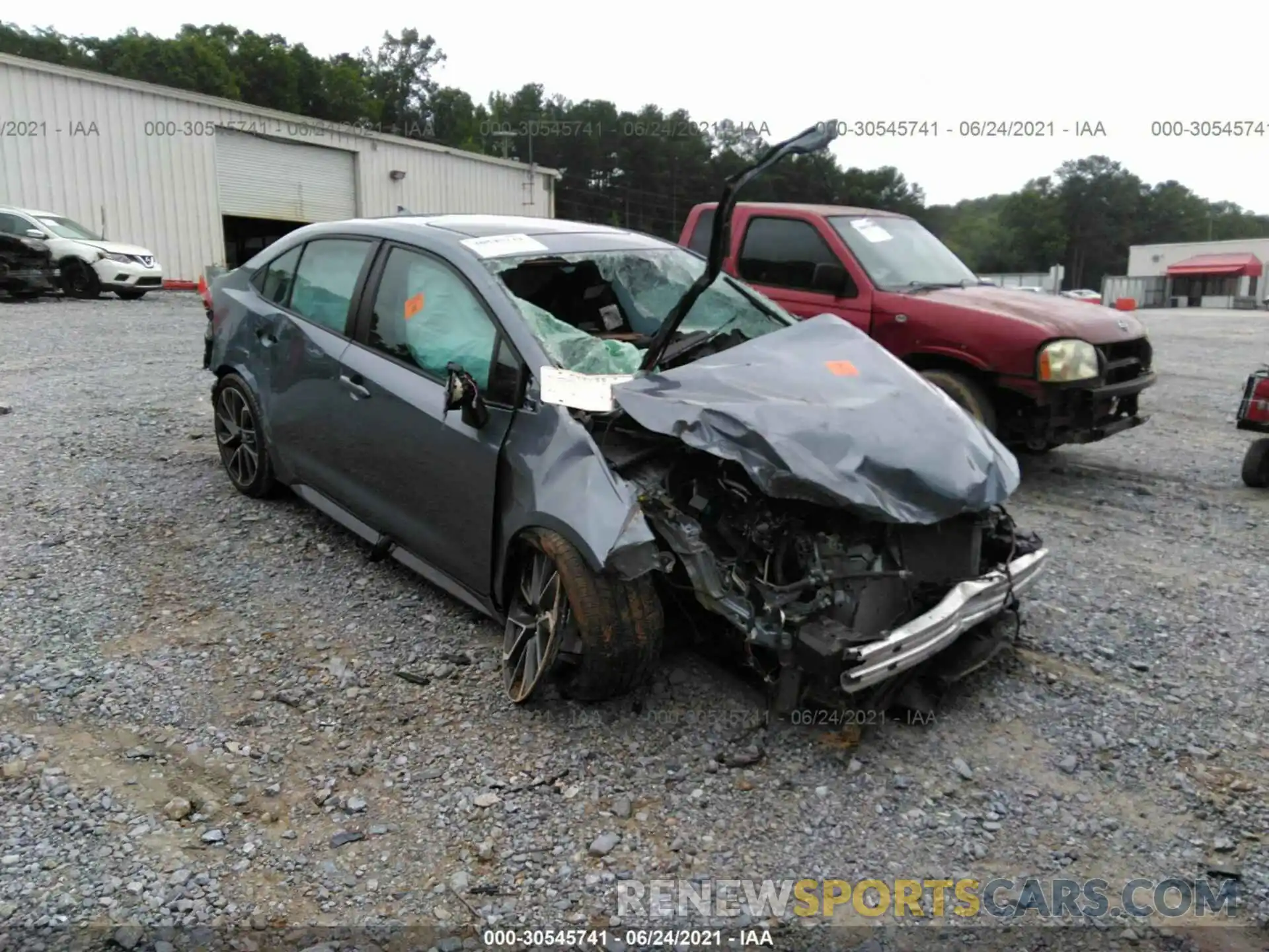 6 Photograph of a damaged car 5YFT4RCE0LP050677 TOYOTA COROLLA 2020