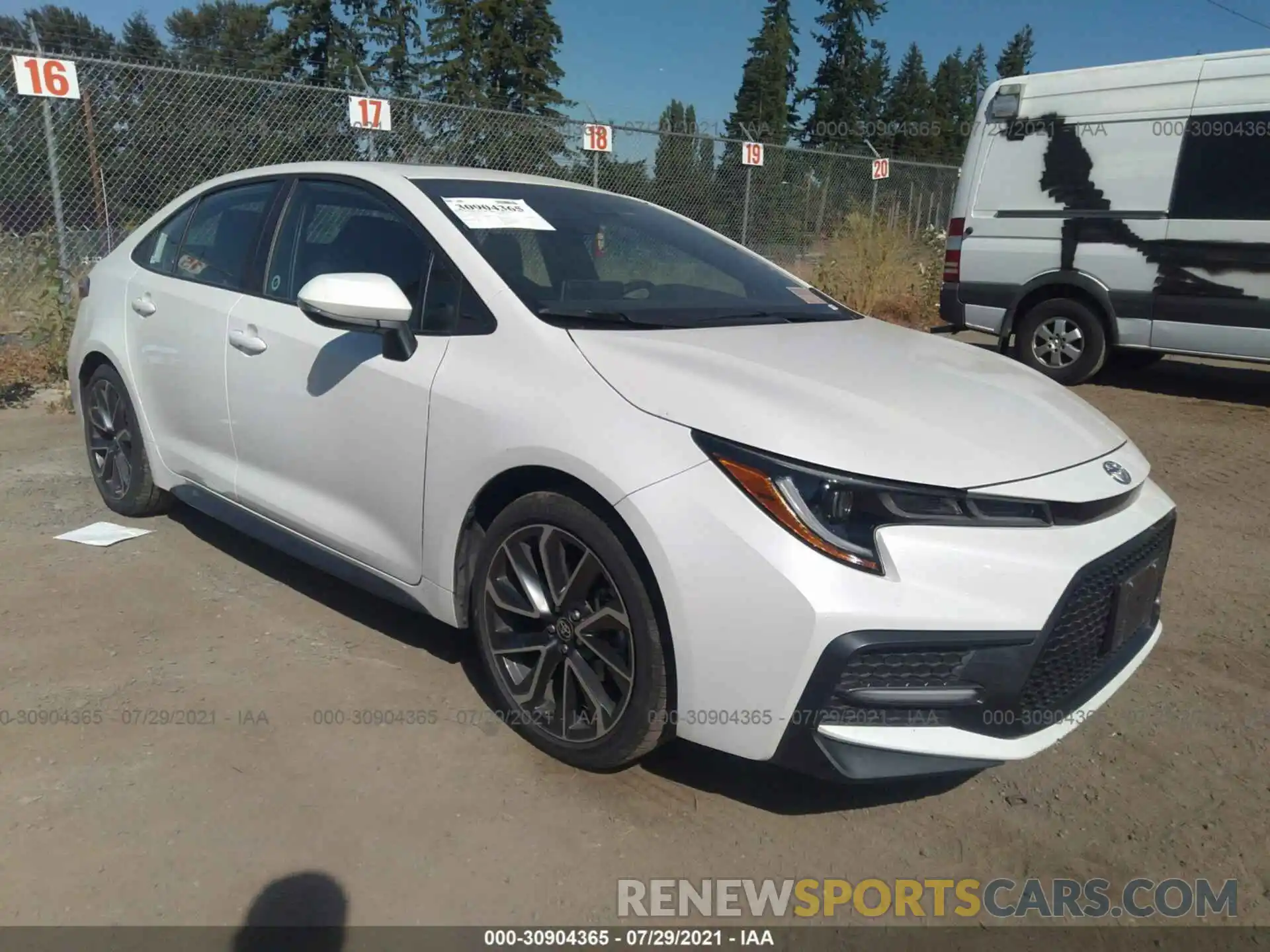 1 Photograph of a damaged car 5YFT4RCE1LP003027 TOYOTA COROLLA 2020