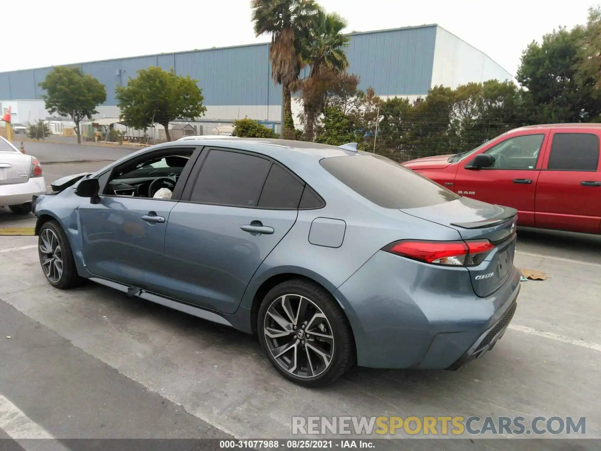 3 Photograph of a damaged car 5YFT4RCE1LP004128 TOYOTA COROLLA 2020