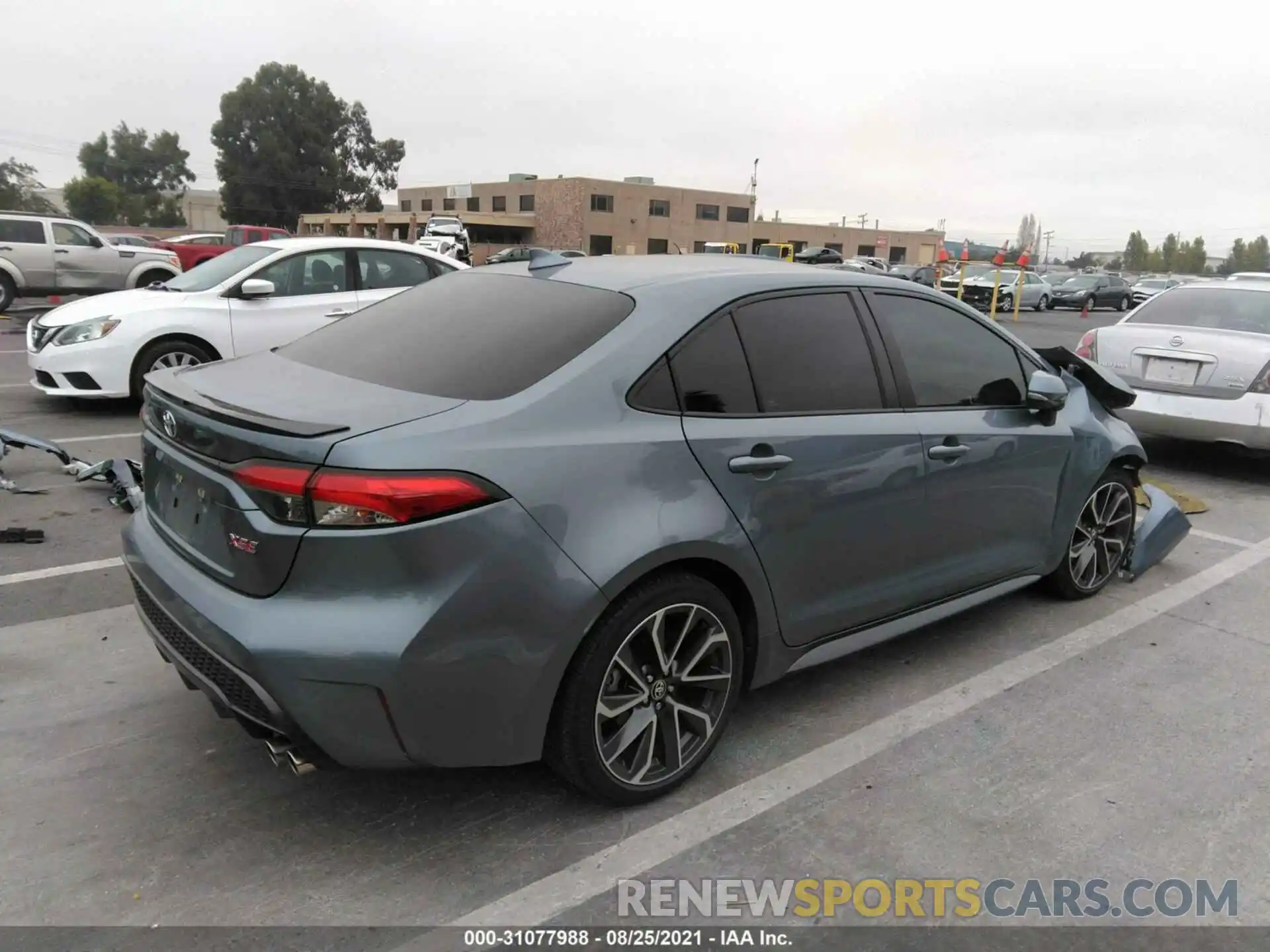 4 Photograph of a damaged car 5YFT4RCE1LP004128 TOYOTA COROLLA 2020