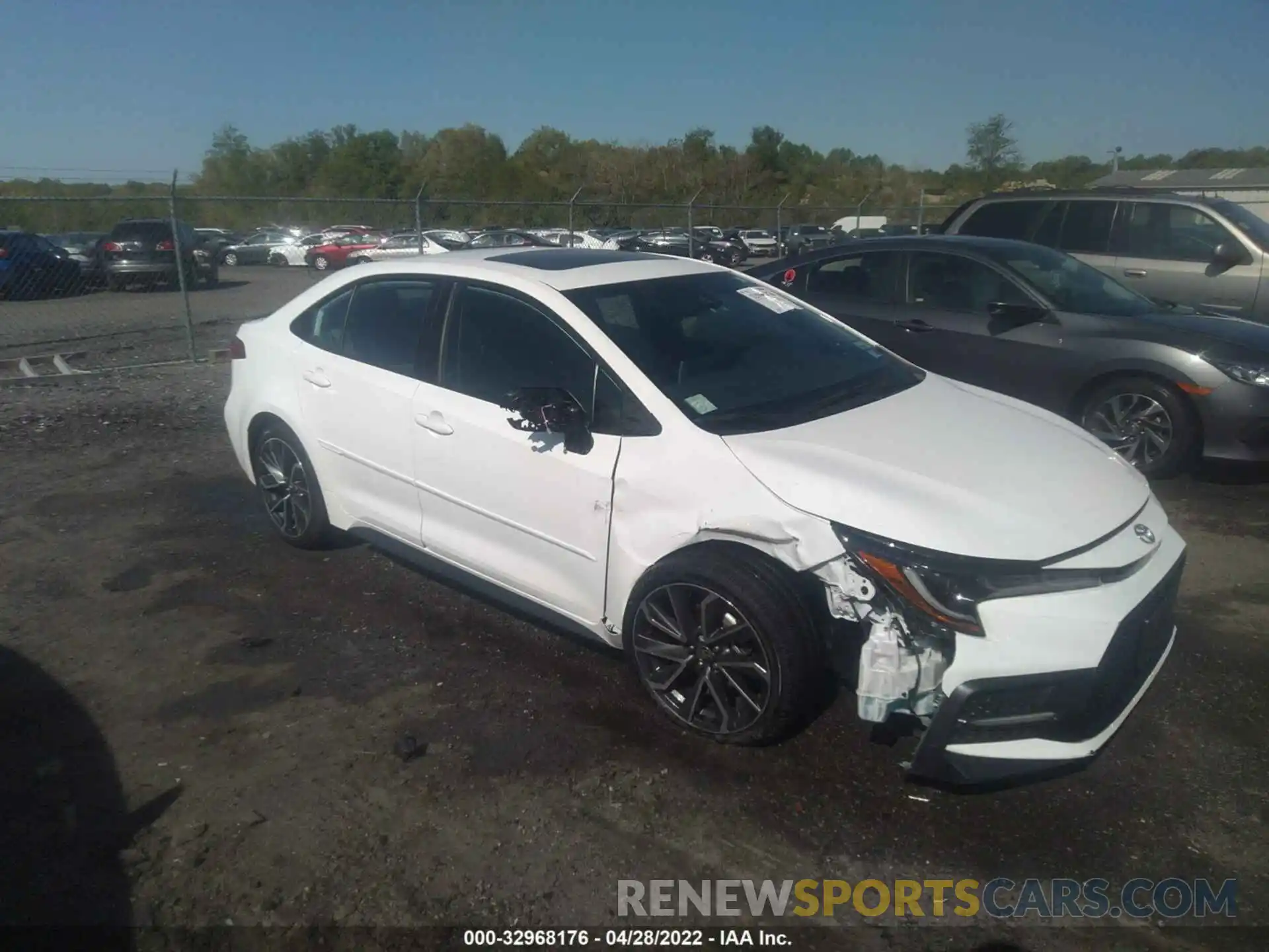 1 Photograph of a damaged car 5YFT4RCE1LP005179 TOYOTA COROLLA 2020