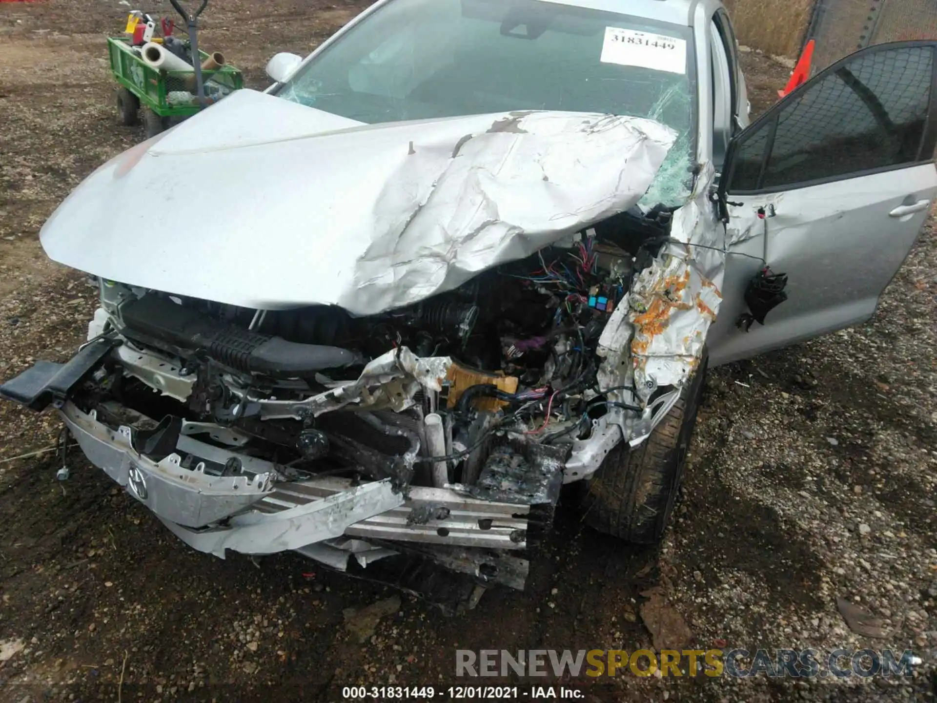 12 Photograph of a damaged car 5YFT4RCE1LP023097 TOYOTA COROLLA 2020