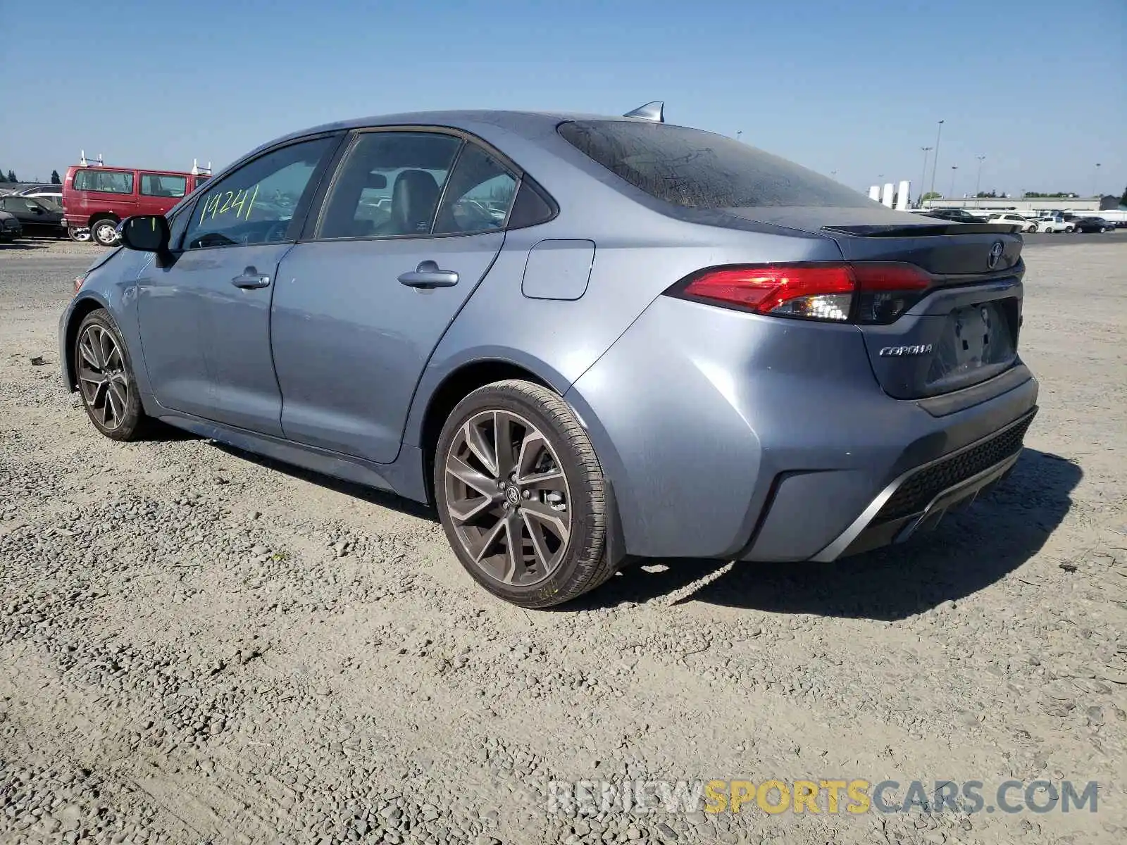 3 Photograph of a damaged car 5YFT4RCE1LP039865 TOYOTA COROLLA 2020