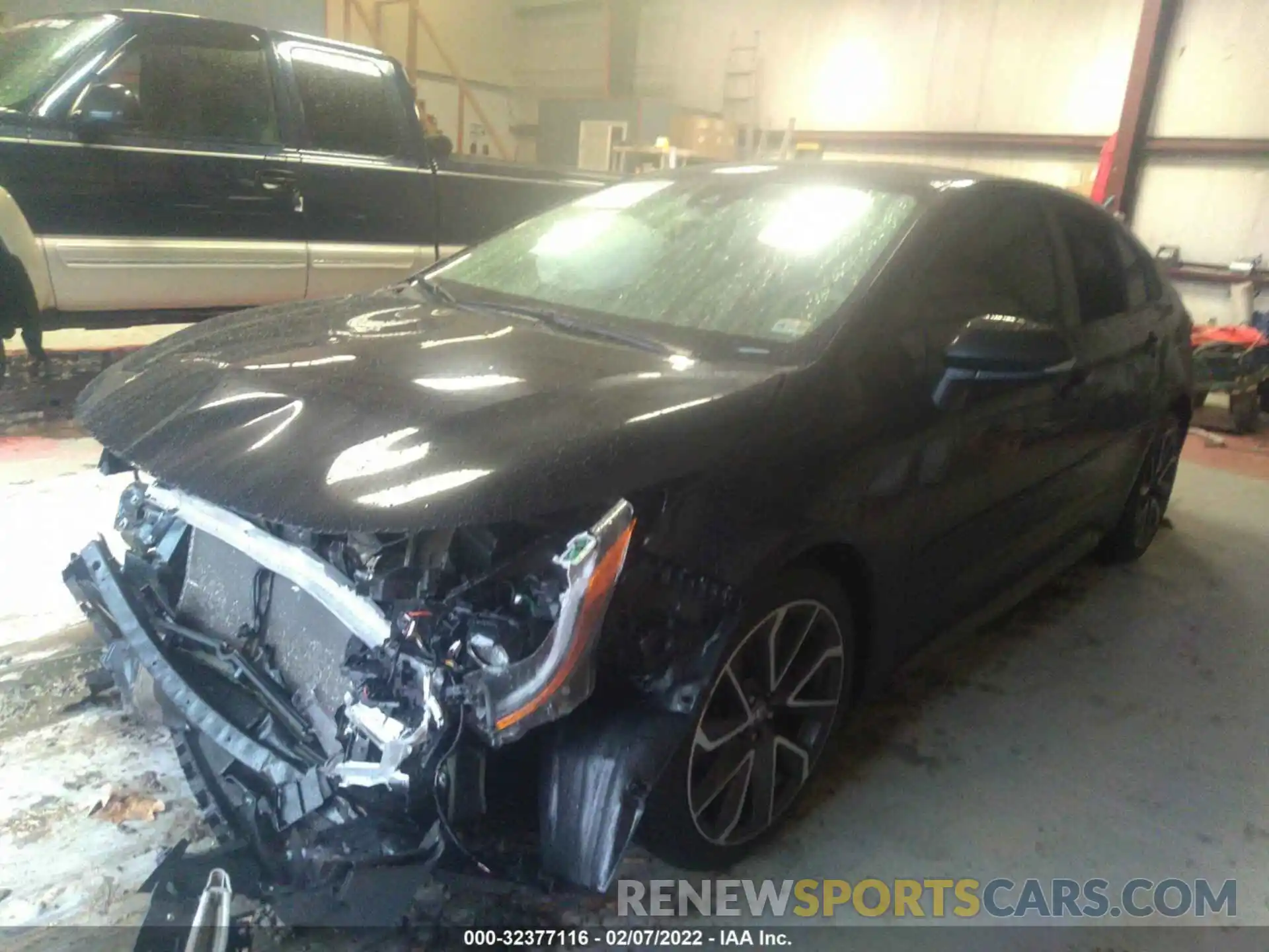 2 Photograph of a damaged car 5YFT4RCE1LP046797 TOYOTA COROLLA 2020