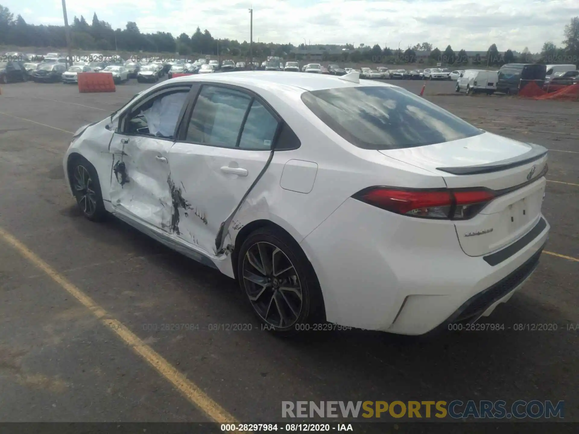 3 Photograph of a damaged car 5YFT4RCE2LP009466 TOYOTA COROLLA 2020