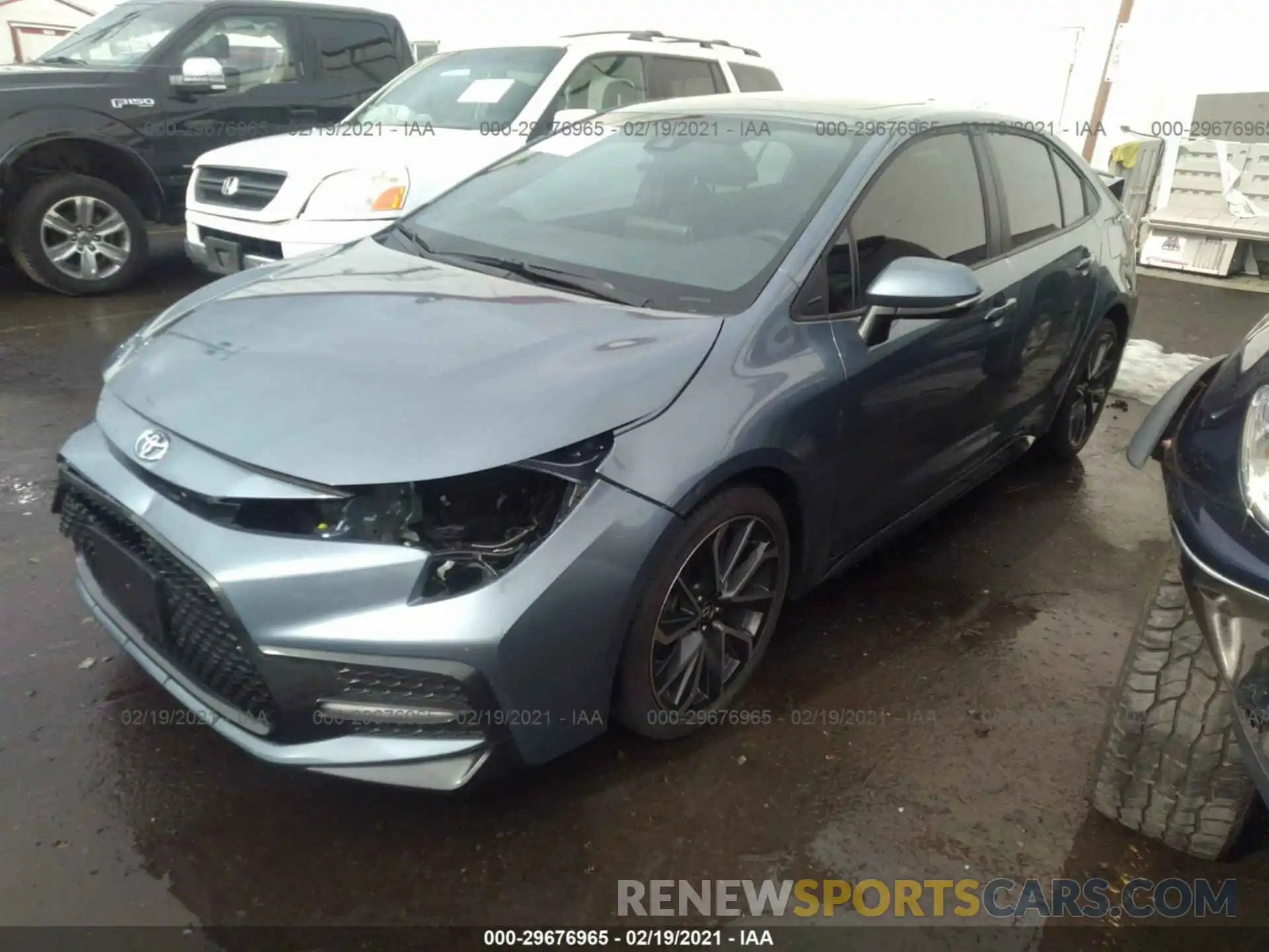 2 Photograph of a damaged car 5YFT4RCE2LP015719 TOYOTA COROLLA 2020