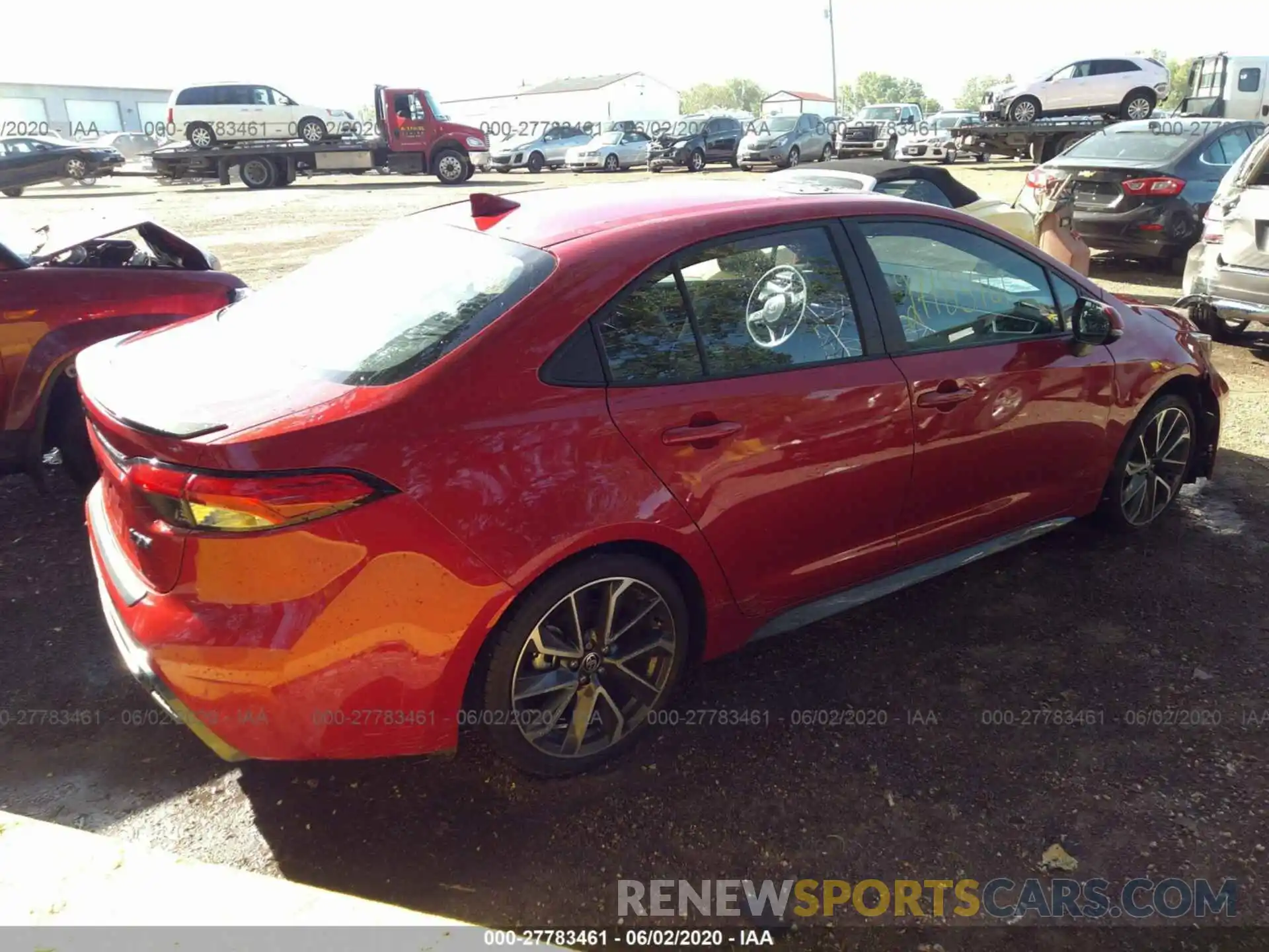 4 Photograph of a damaged car 5YFT4RCE2LP027899 TOYOTA COROLLA 2020