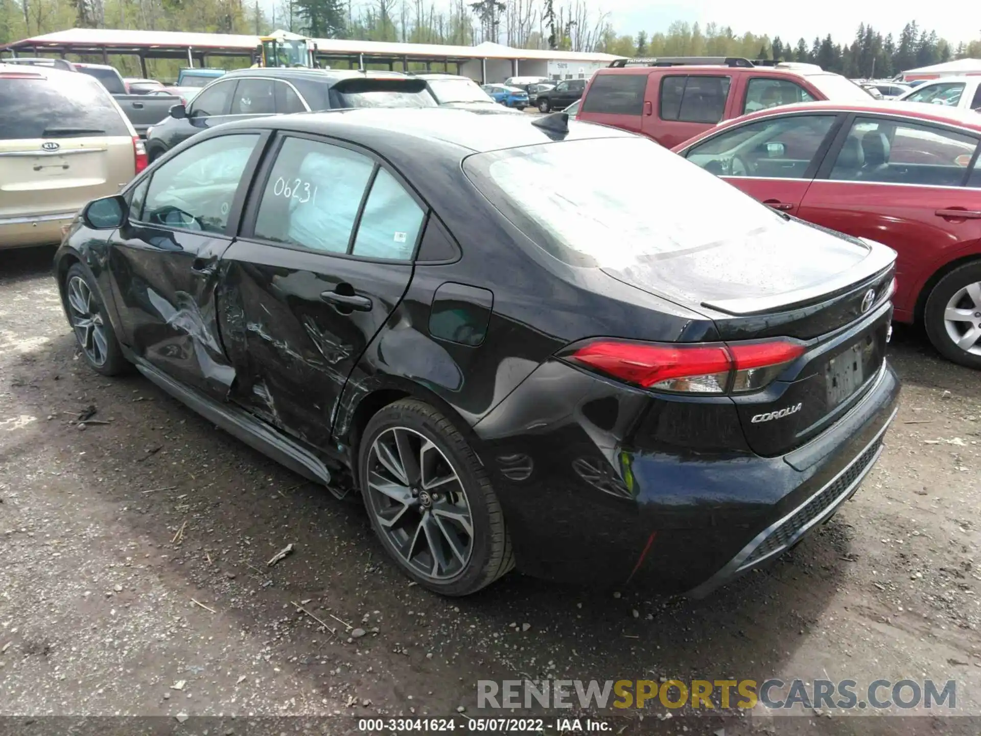 3 Photograph of a damaged car 5YFT4RCE3LP008617 TOYOTA COROLLA 2020