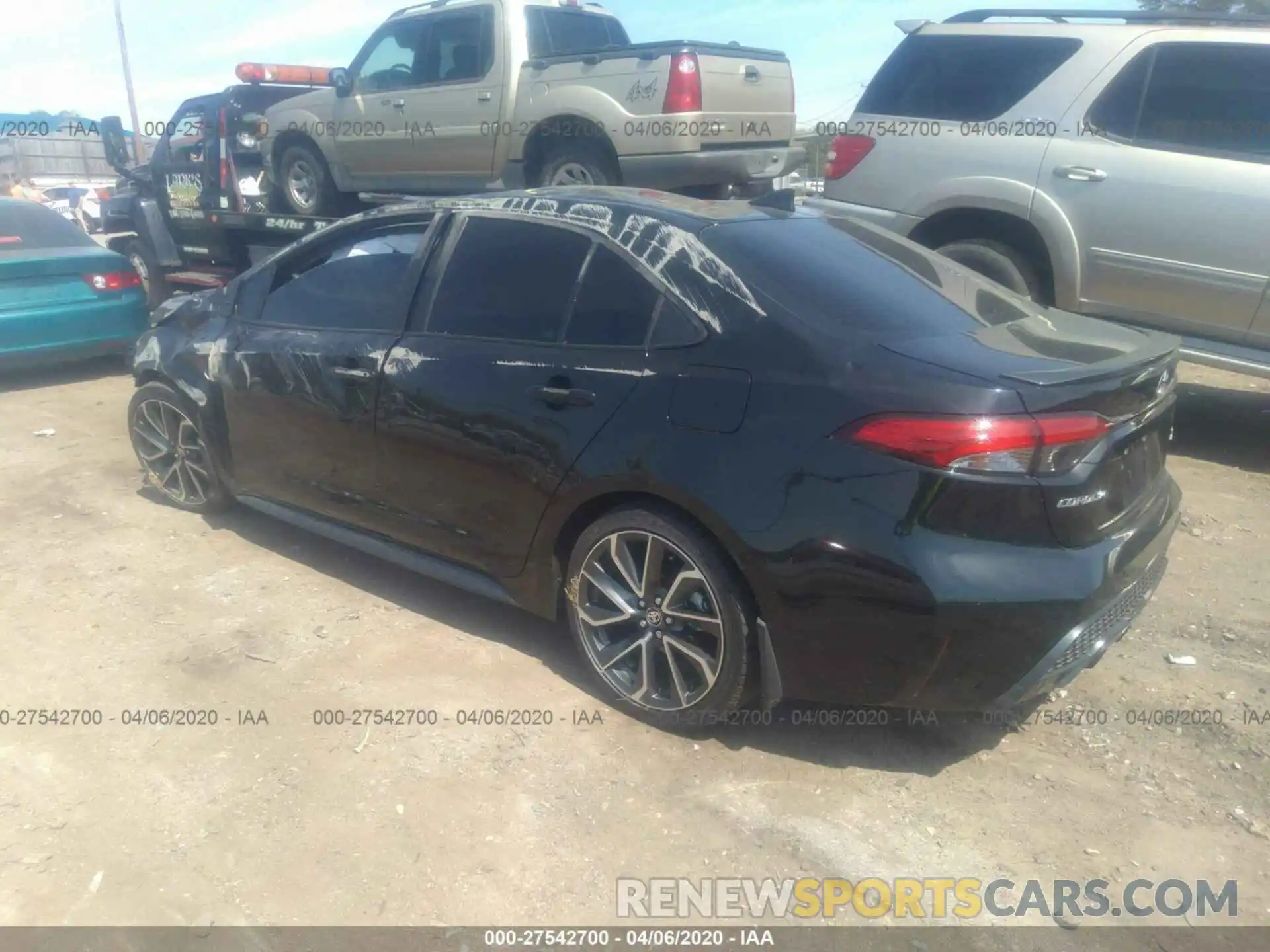 3 Photograph of a damaged car 5YFT4RCE3LP014806 TOYOTA COROLLA 2020