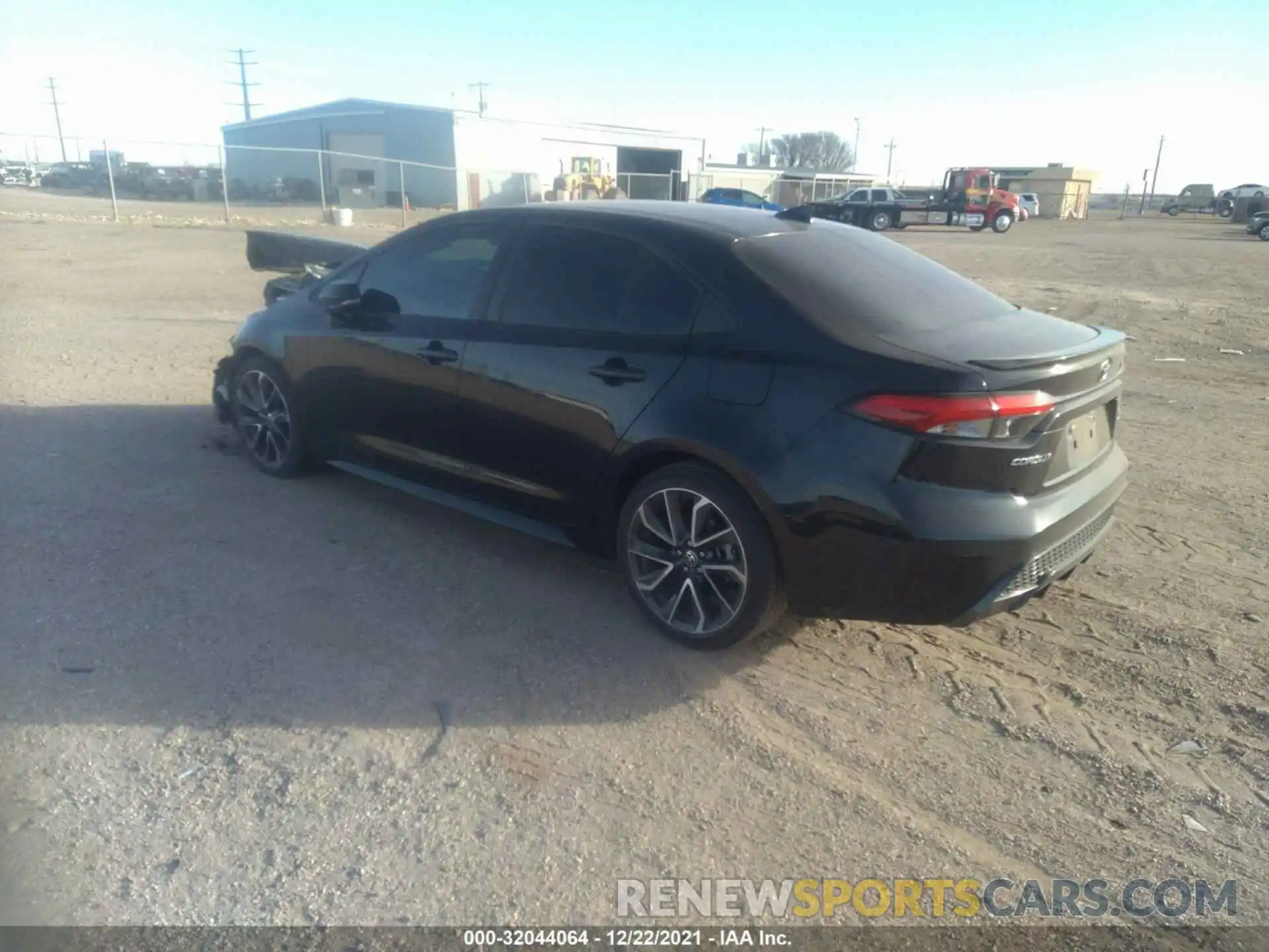 3 Photograph of a damaged car 5YFT4RCE3LP027765 TOYOTA COROLLA 2020