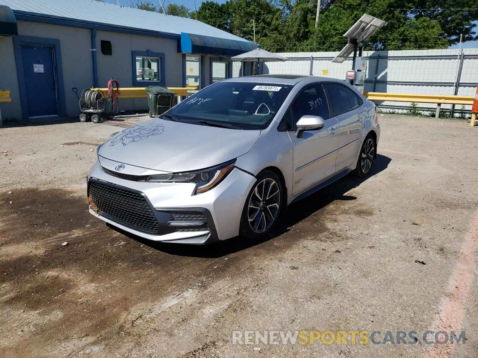 2 Photograph of a damaged car 5YFT4RCE4LP005211 TOYOTA COROLLA 2020