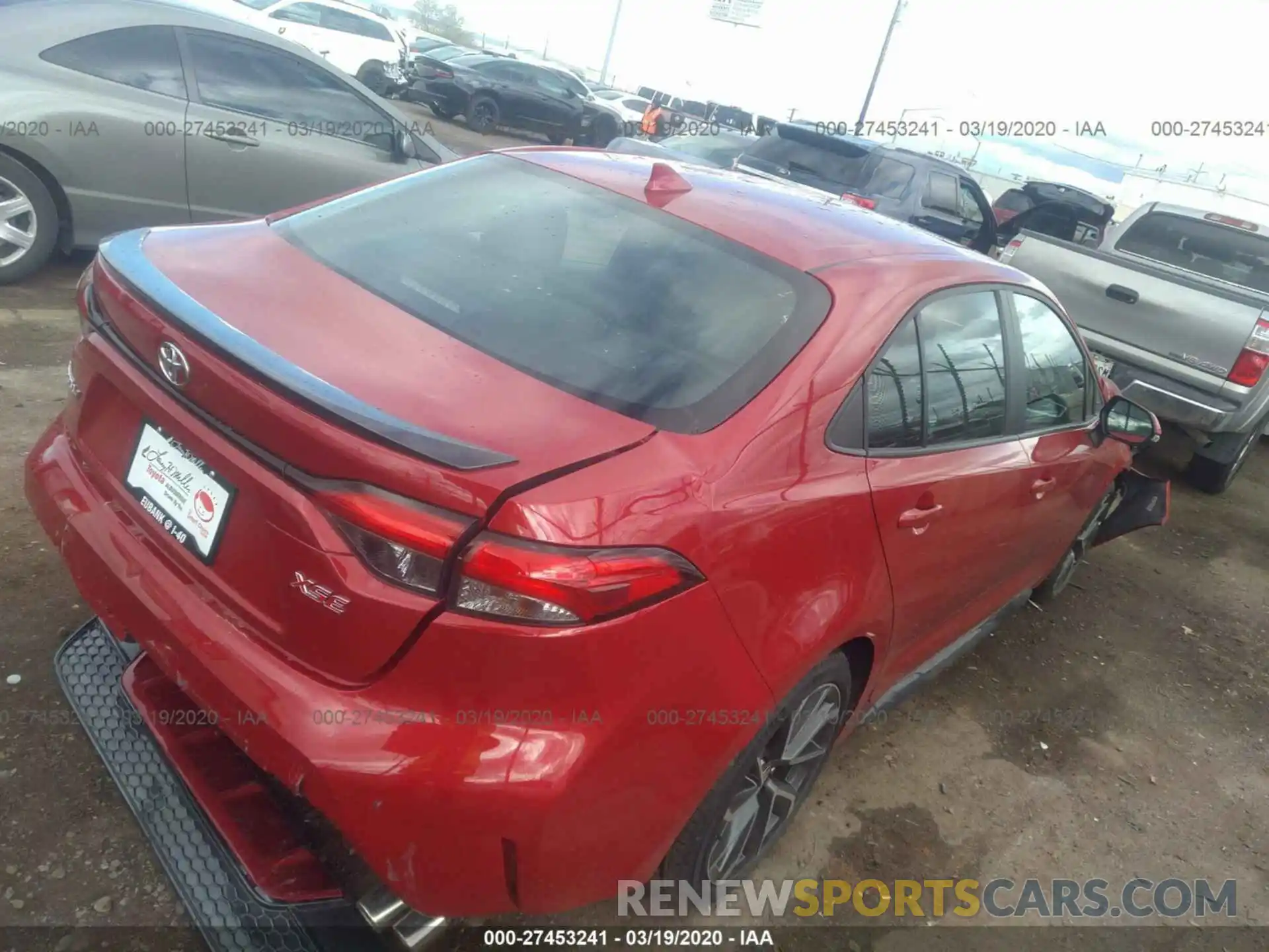 4 Photograph of a damaged car 5YFT4RCE4LP013292 TOYOTA COROLLA 2020