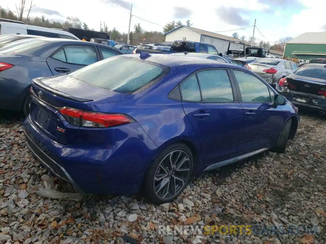 4 Photograph of a damaged car 5YFT4RCE4LP029735 TOYOTA COROLLA 2020