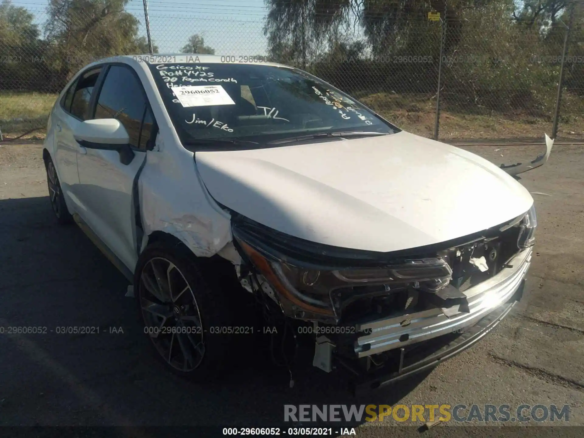 1 Photograph of a damaged car 5YFT4RCE4LP036748 TOYOTA COROLLA 2020