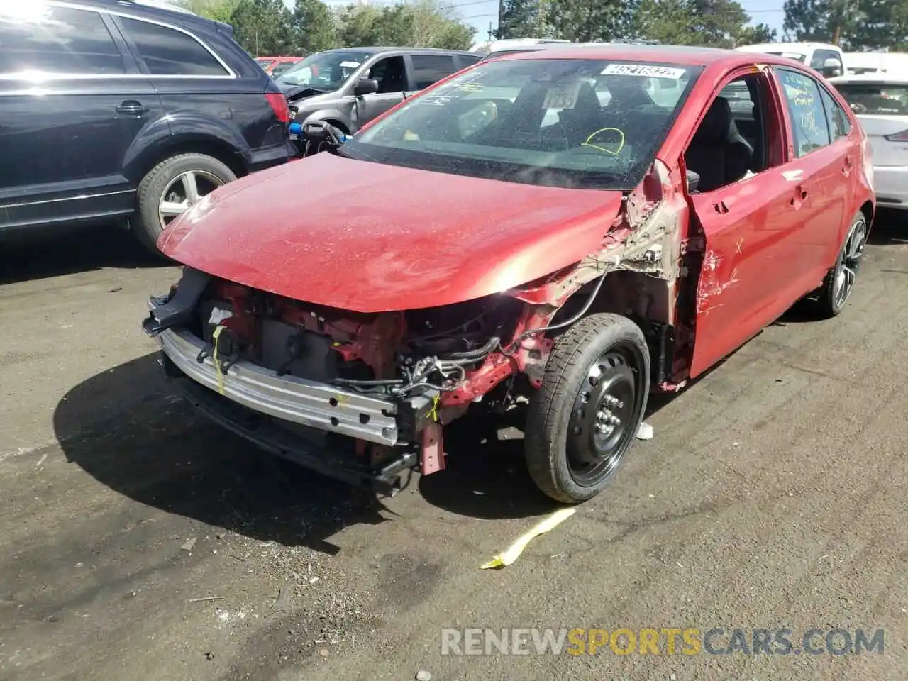 9 Photograph of a damaged car 5YFT4RCE5LP015598 TOYOTA COROLLA 2020