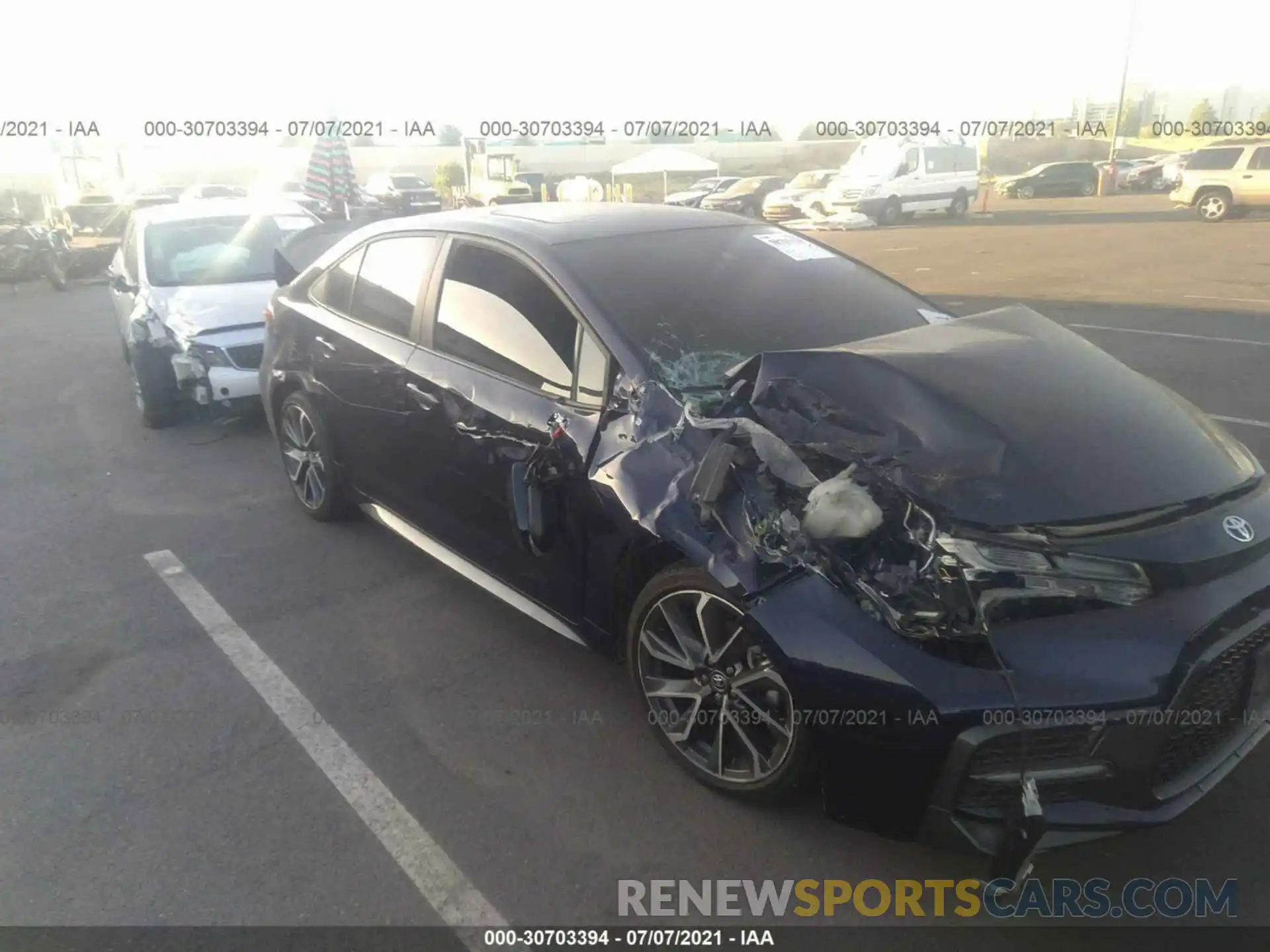 6 Photograph of a damaged car 5YFT4RCE5LP032045 TOYOTA COROLLA 2020