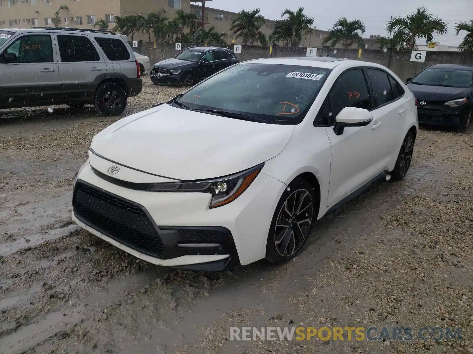 2 Photograph of a damaged car 5YFT4RCE5LP034507 TOYOTA COROLLA 2020