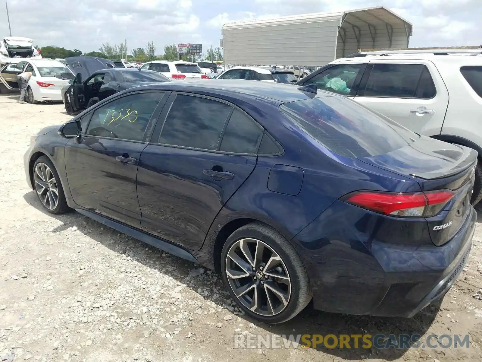 3 Photograph of a damaged car 5YFT4RCE5LP037889 TOYOTA COROLLA 2020