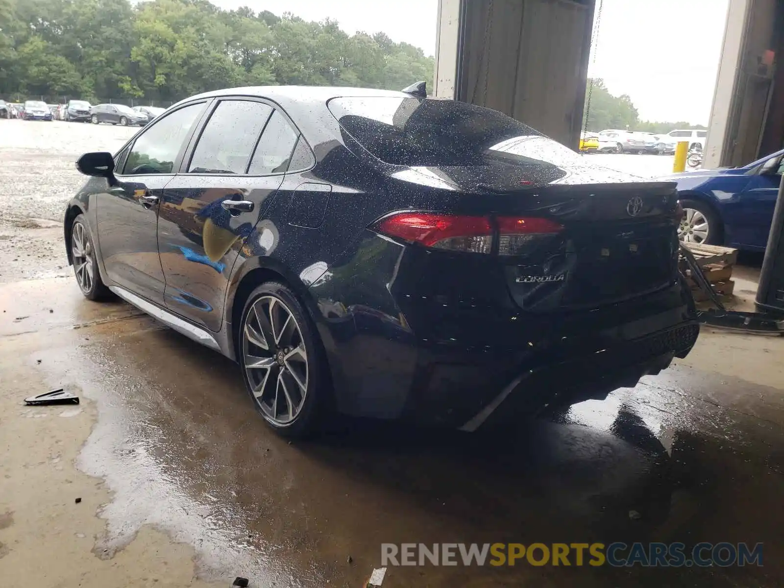 3 Photograph of a damaged car 5YFT4RCE5LP042901 TOYOTA COROLLA 2020