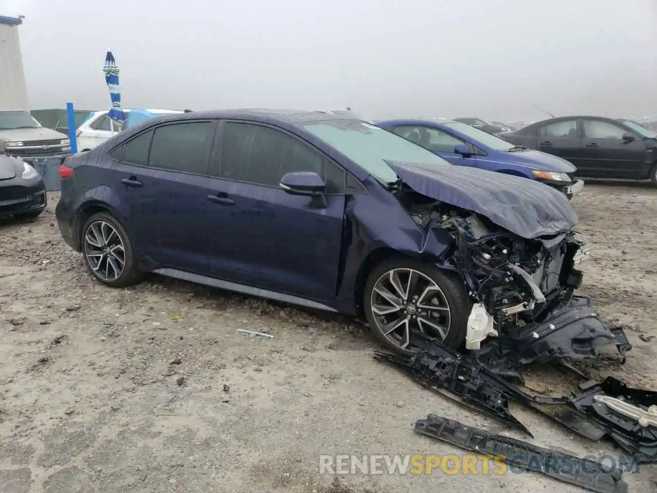 4 Photograph of a damaged car 5YFT4RCE5LP046236 TOYOTA COROLLA 2020