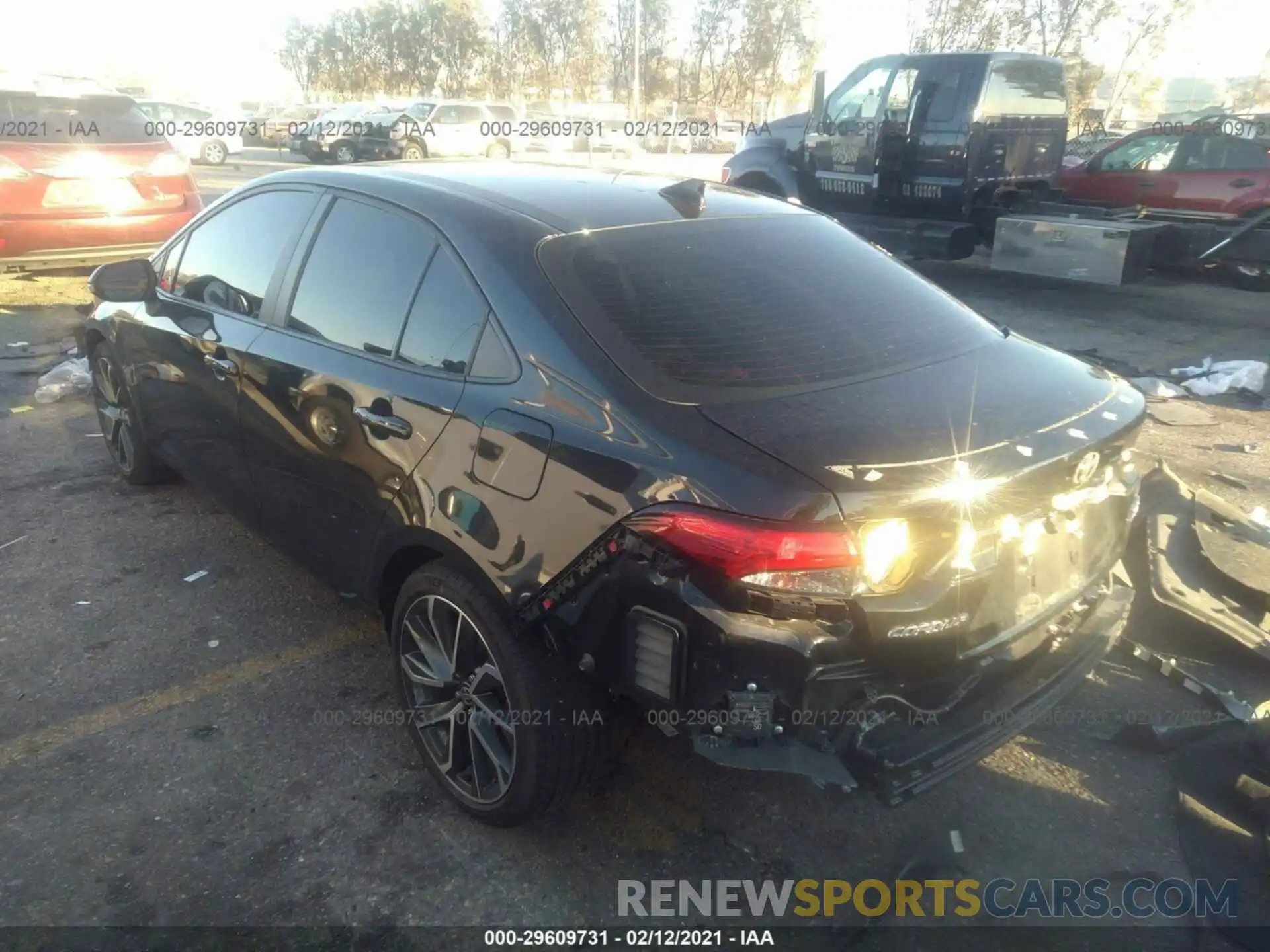 3 Photograph of a damaged car 5YFT4RCE6LP026240 TOYOTA COROLLA 2020