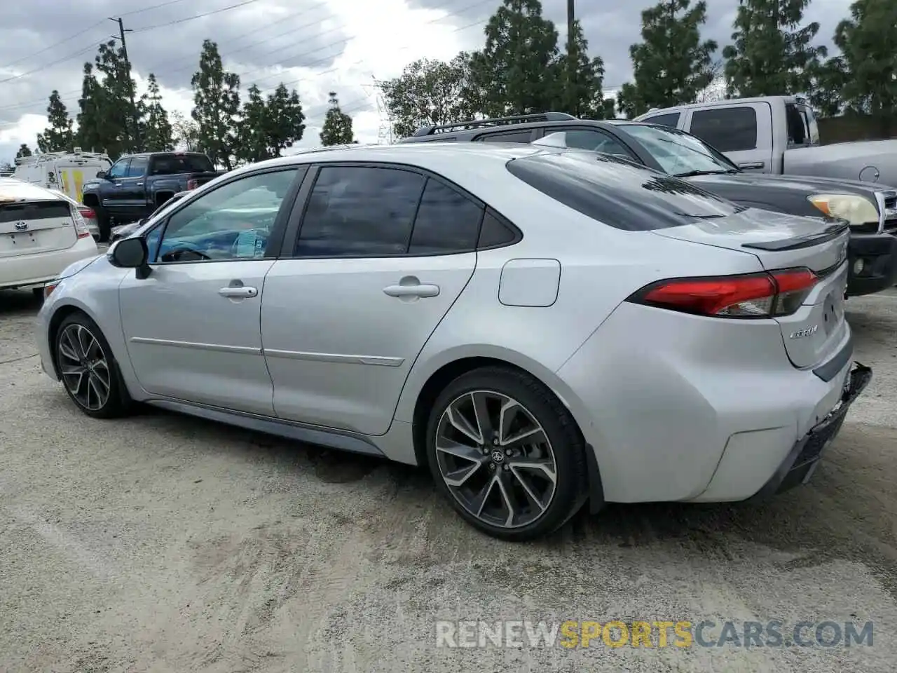 2 Photograph of a damaged car 5YFT4RCE6LP030403 TOYOTA COROLLA 2020