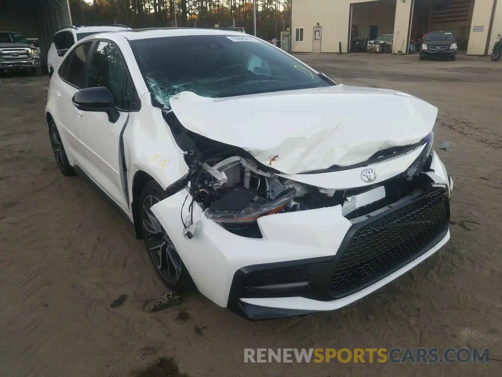 1 Photograph of a damaged car 5YFT4RCE6LP036007 TOYOTA COROLLA 2020