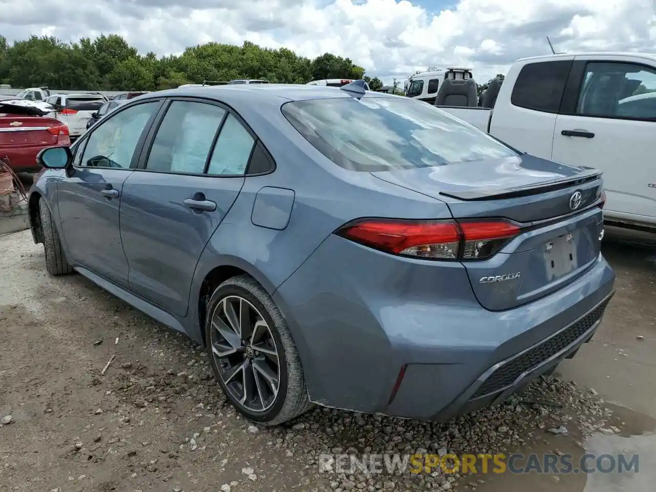 3 Photograph of a damaged car 5YFT4RCE6LP036864 TOYOTA COROLLA 2020