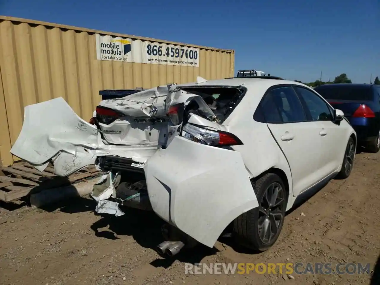 4 Photograph of a damaged car 5YFT4RCE7LP021001 TOYOTA COROLLA 2020