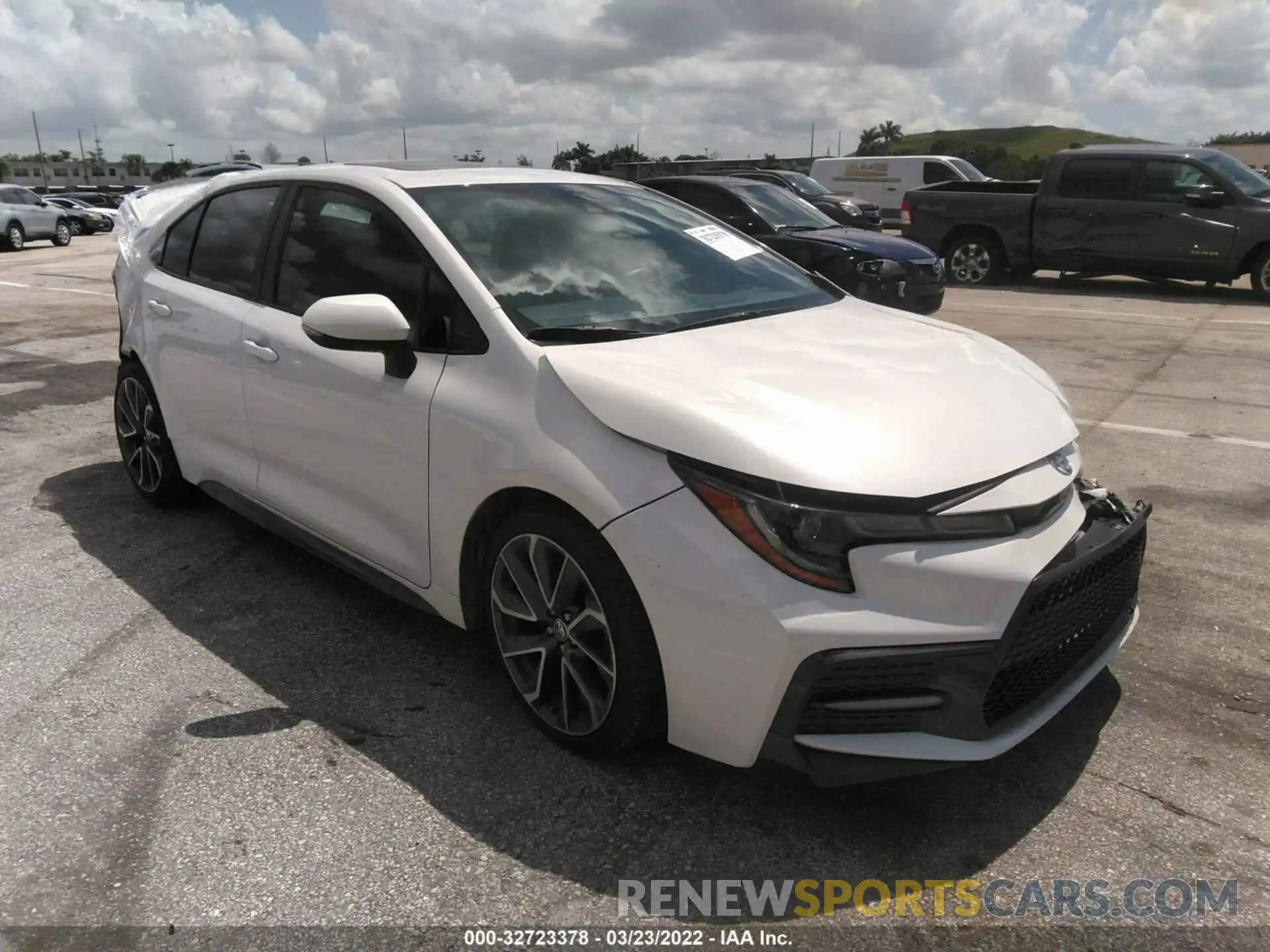 1 Photograph of a damaged car 5YFT4RCE7LP023136 TOYOTA COROLLA 2020