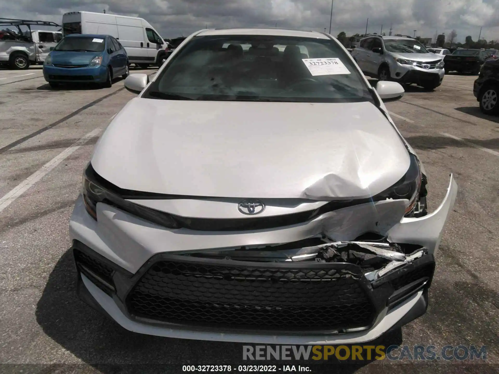 6 Photograph of a damaged car 5YFT4RCE7LP023136 TOYOTA COROLLA 2020