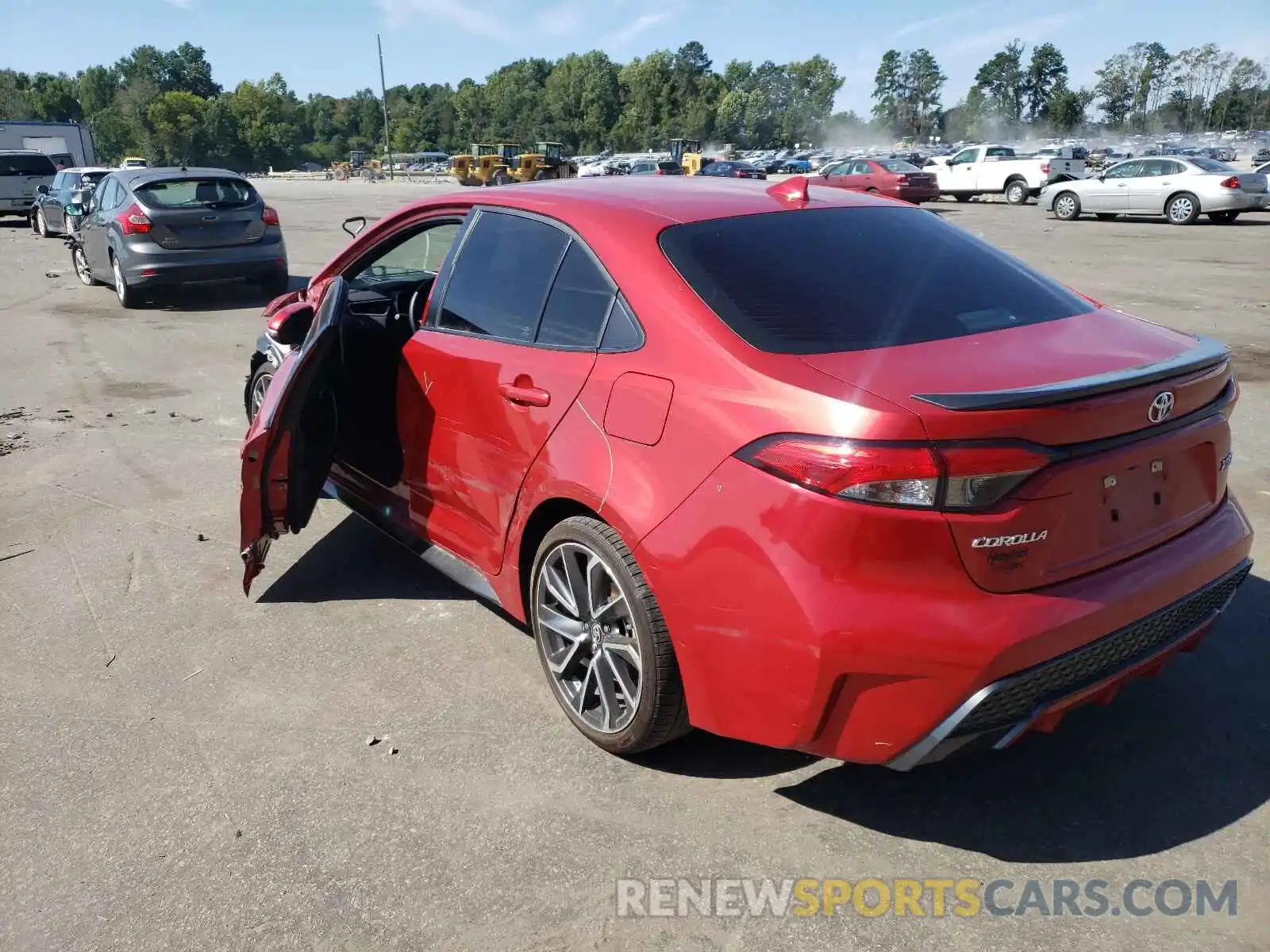 3 Photograph of a damaged car 5YFT4RCE7LP035531 TOYOTA COROLLA 2020