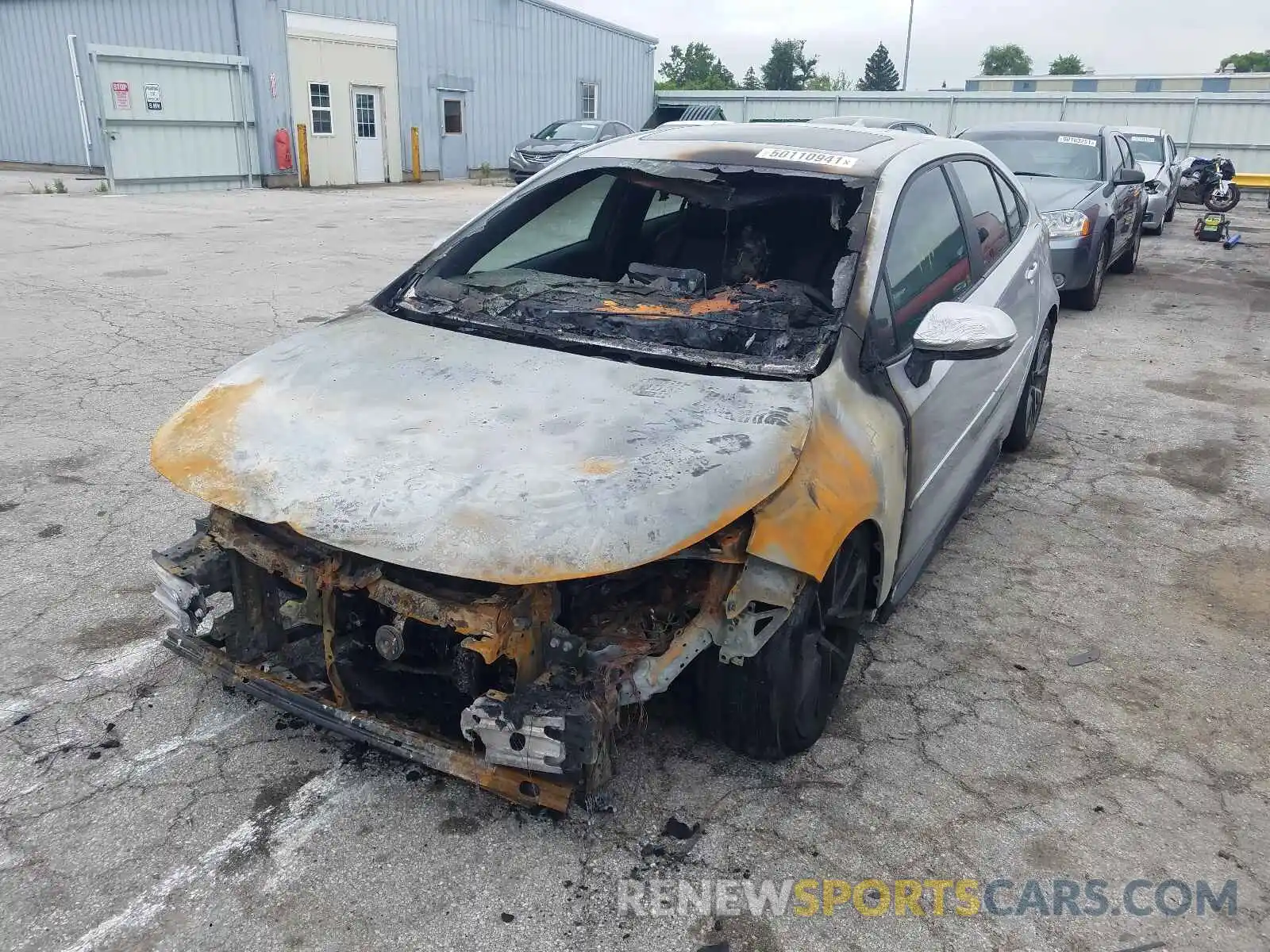 2 Photograph of a damaged car 5YFT4RCE7LP038719 TOYOTA COROLLA 2020