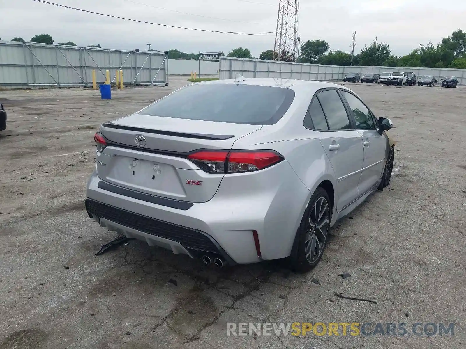 4 Photograph of a damaged car 5YFT4RCE7LP038719 TOYOTA COROLLA 2020