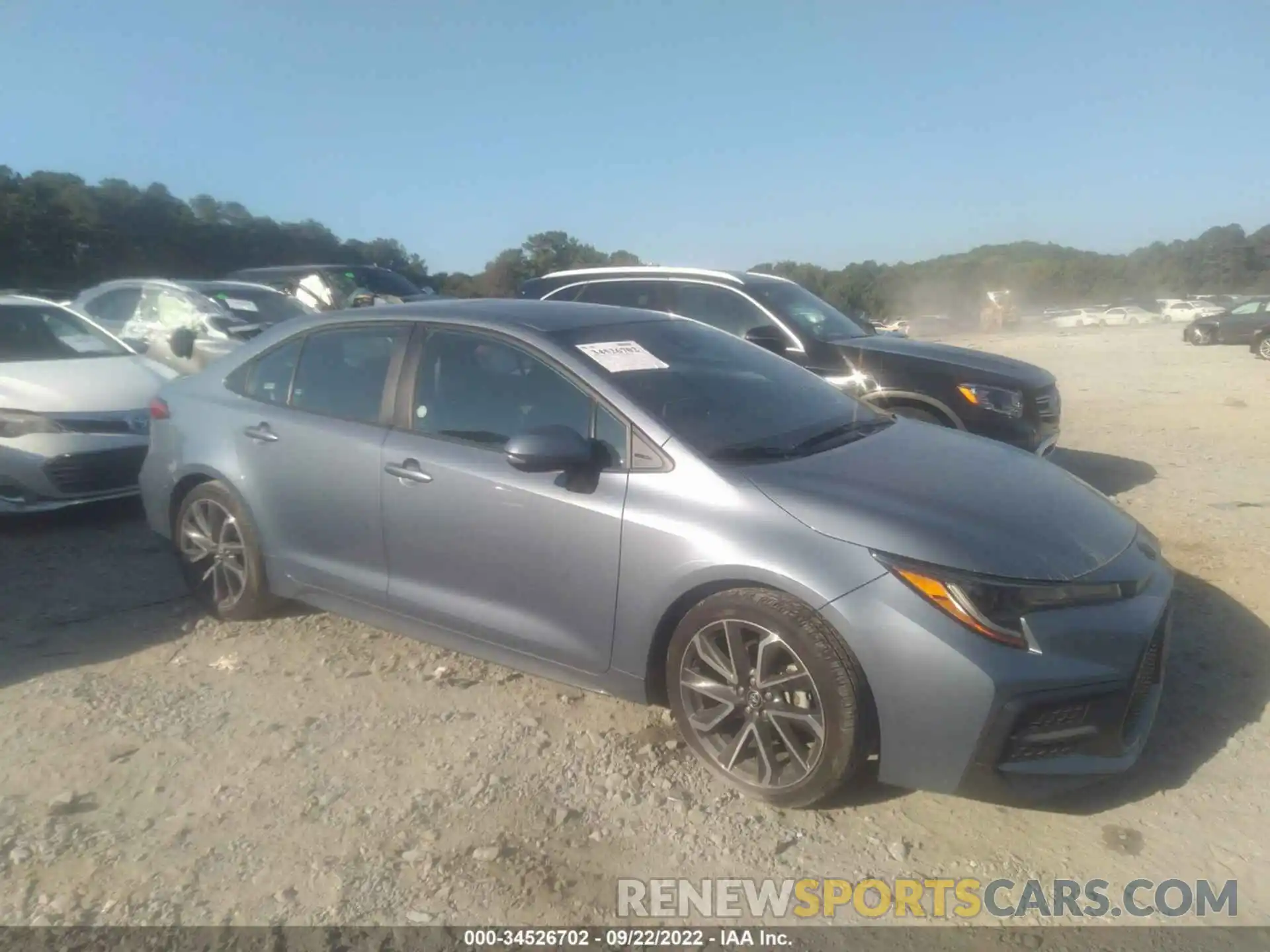 1 Photograph of a damaged car 5YFT4RCE8LP026126 TOYOTA COROLLA 2020