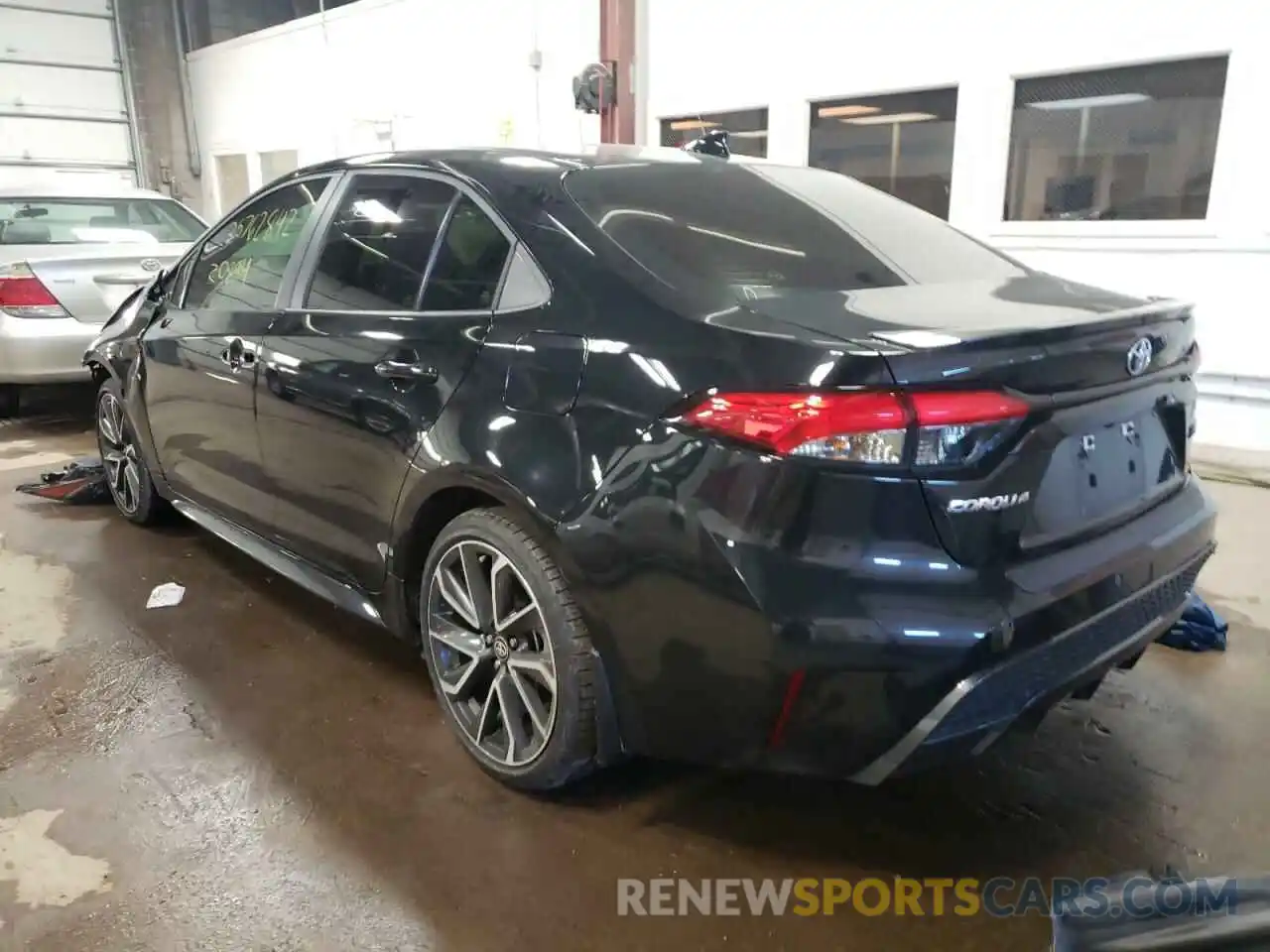 3 Photograph of a damaged car 5YFT4RCE8LP032167 TOYOTA COROLLA 2020