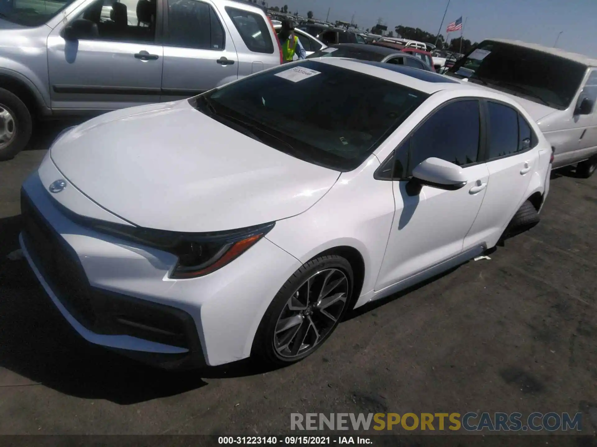 2 Photograph of a damaged car 5YFT4RCE8LP035408 TOYOTA COROLLA 2020