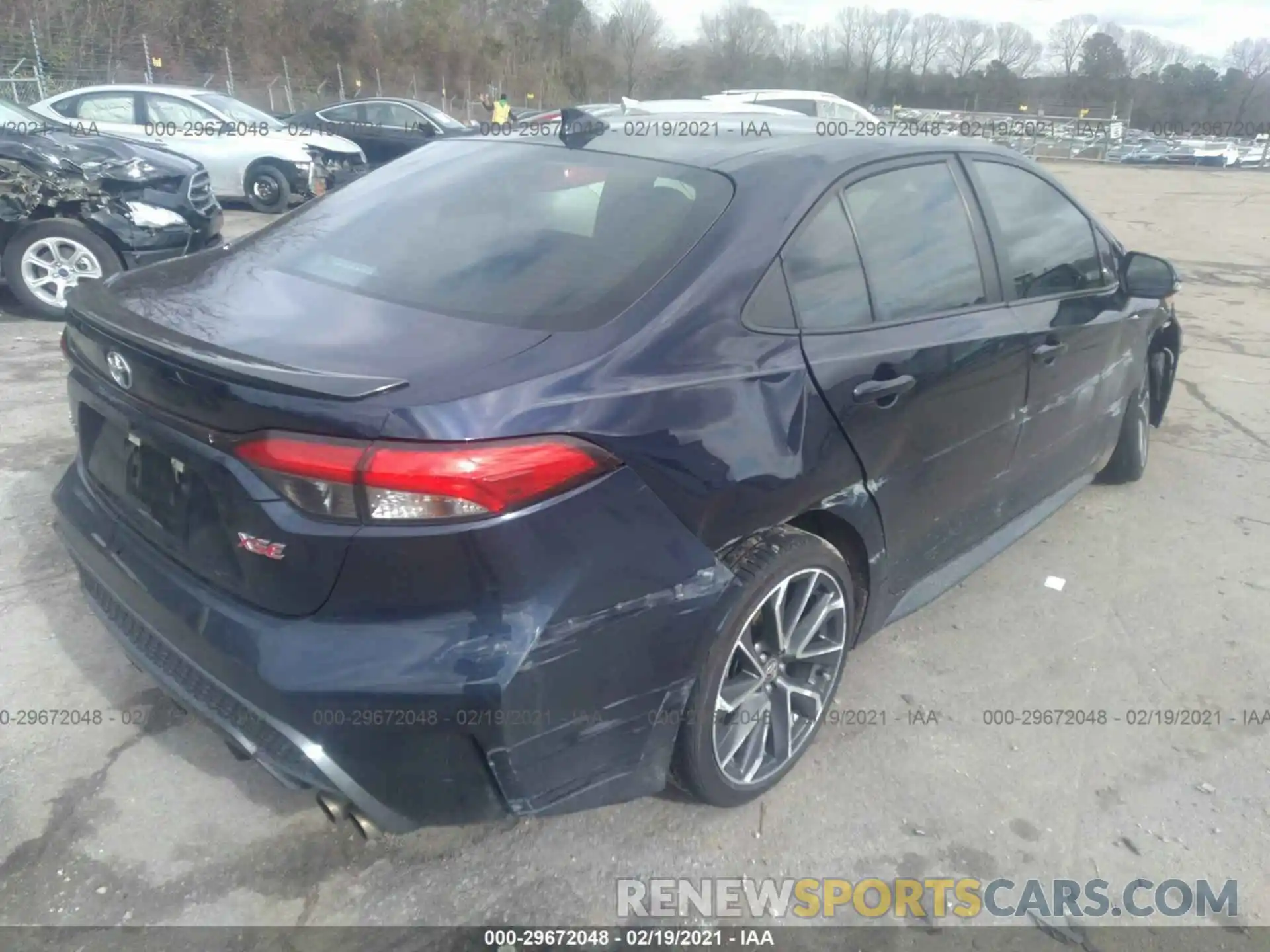 4 Photograph of a damaged car 5YFT4RCE8LP035795 TOYOTA COROLLA 2020