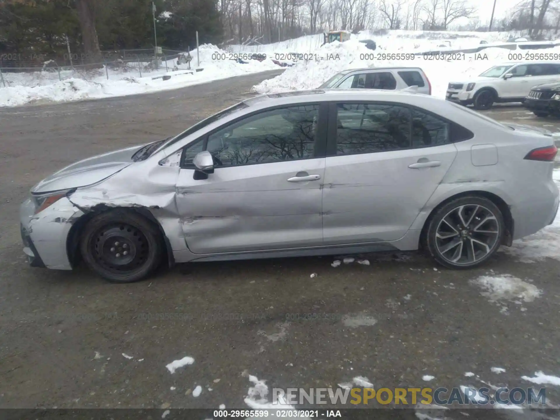 6 Photograph of a damaged car 5YFT4RCE8LP042987 TOYOTA COROLLA 2020