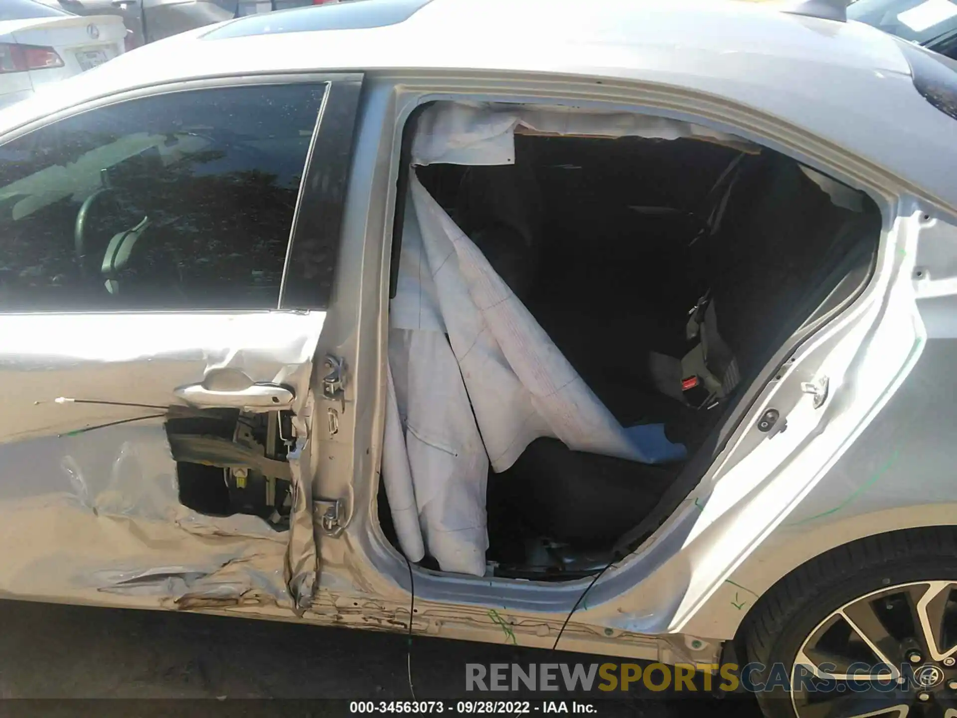 6 Photograph of a damaged car 5YFT4RCEXLP010350 TOYOTA COROLLA 2020