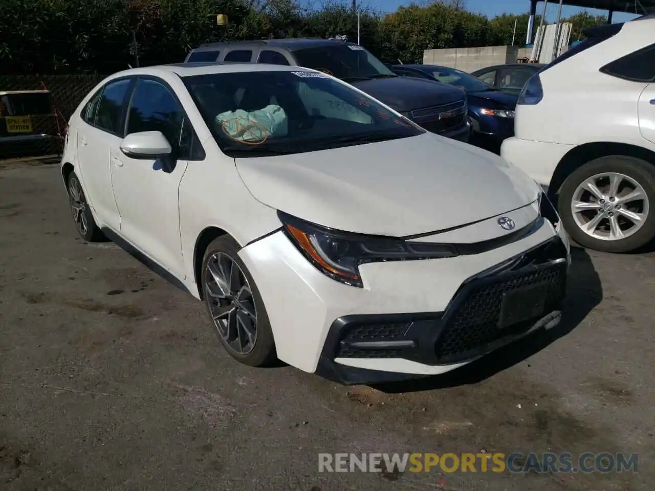 1 Photograph of a damaged car 5YFT4RCEXLP040447 TOYOTA COROLLA 2020