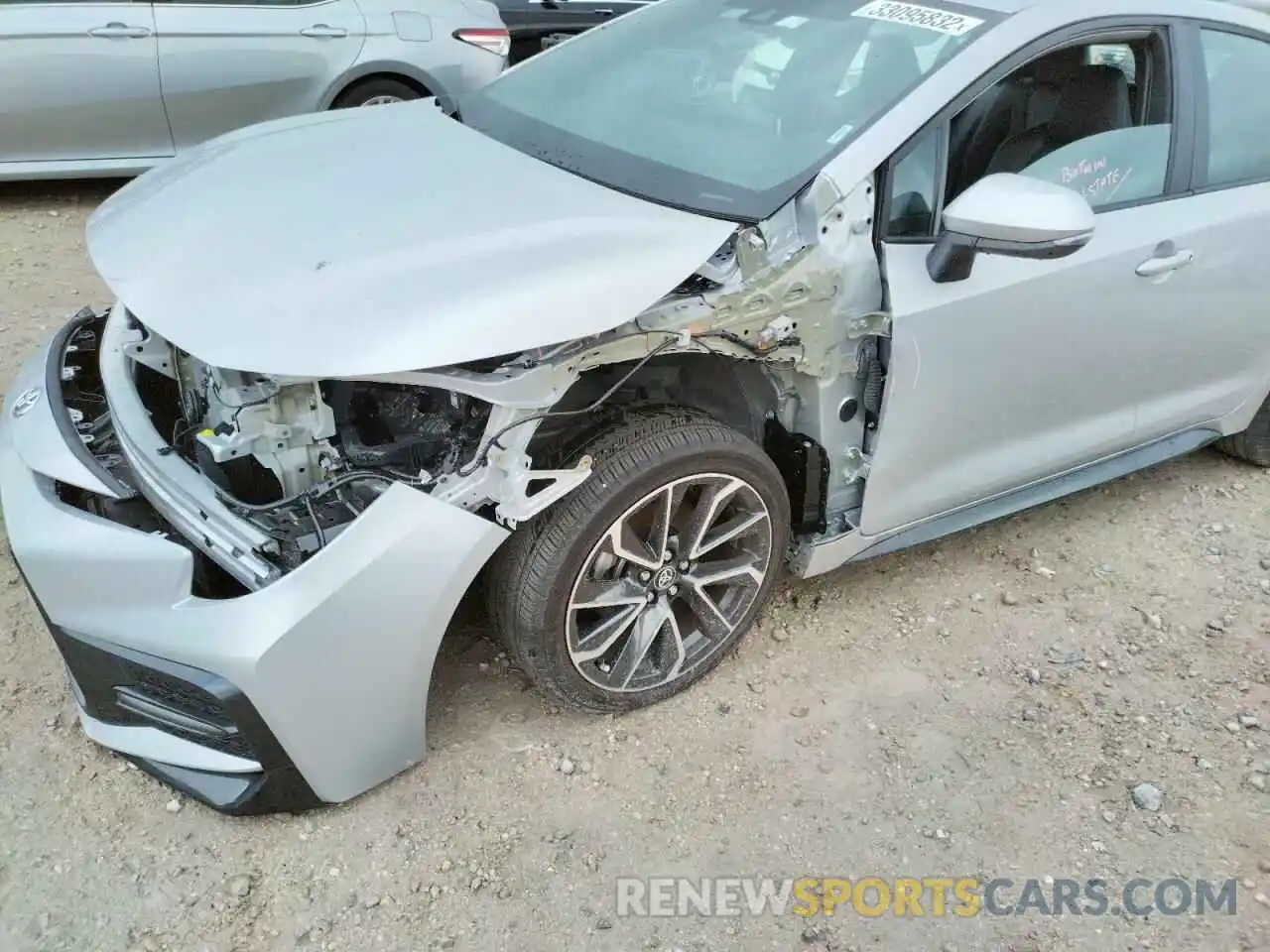 9 Photograph of a damaged car 5YFT4RCEXLP045048 TOYOTA COROLLA 2020