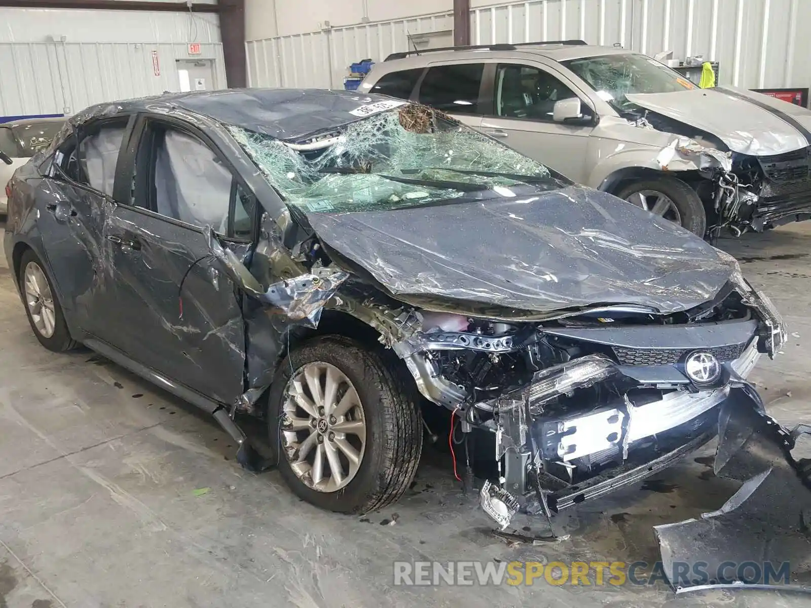 1 Photograph of a damaged car 5YFVPRAE0LP086534 TOYOTA COROLLA 2020