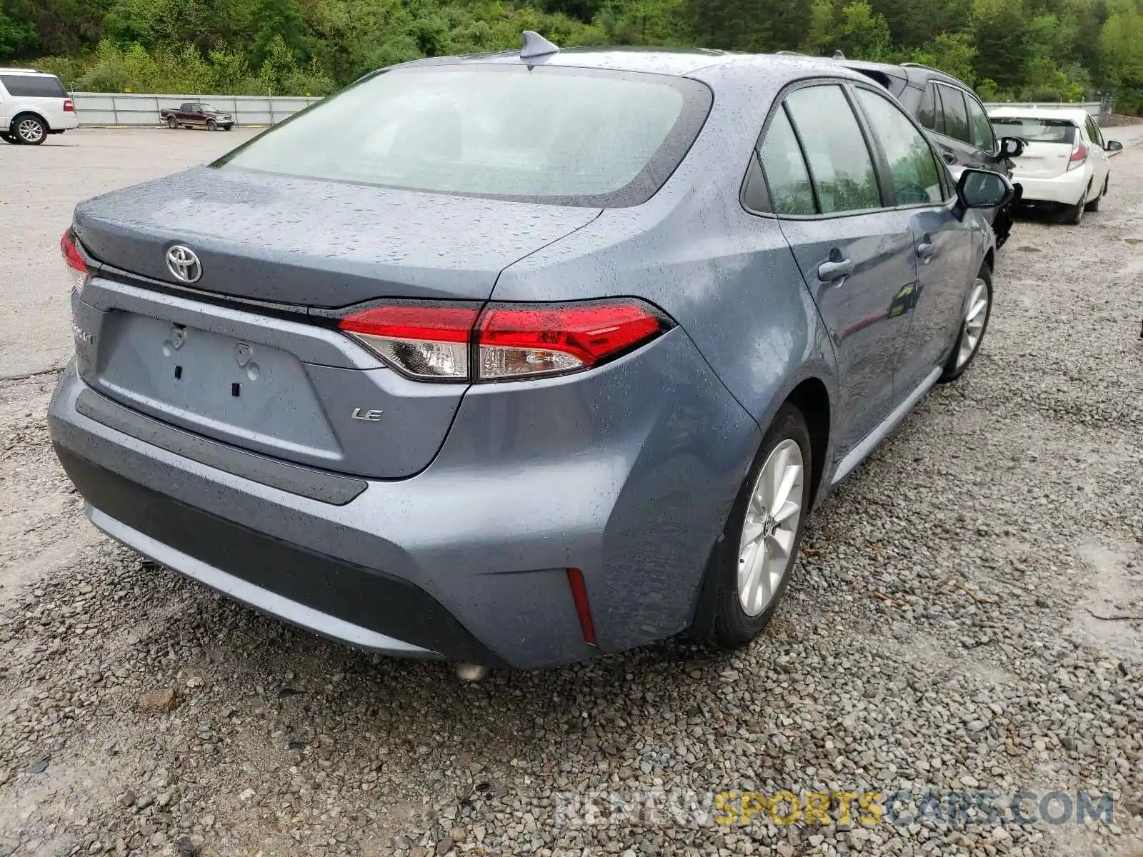 4 Photograph of a damaged car 5YFVPRAE0LP115210 TOYOTA COROLLA 2020