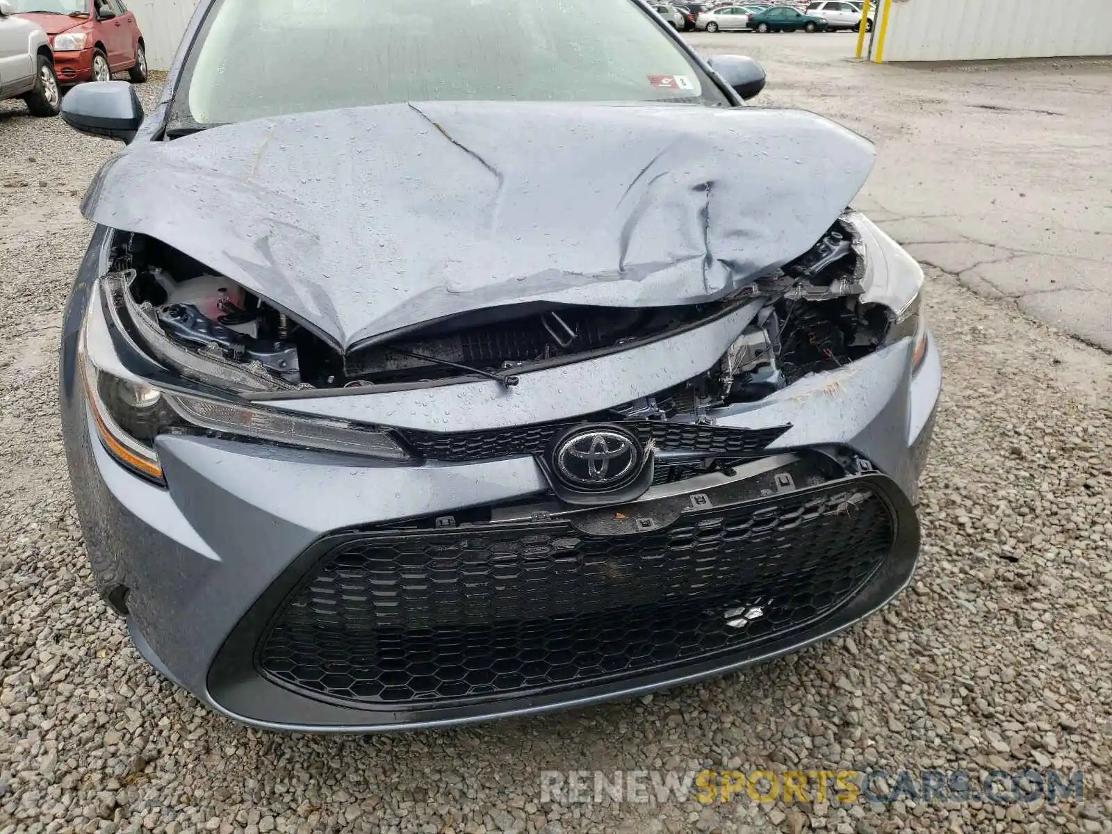 9 Photograph of a damaged car 5YFVPRAE0LP115210 TOYOTA COROLLA 2020