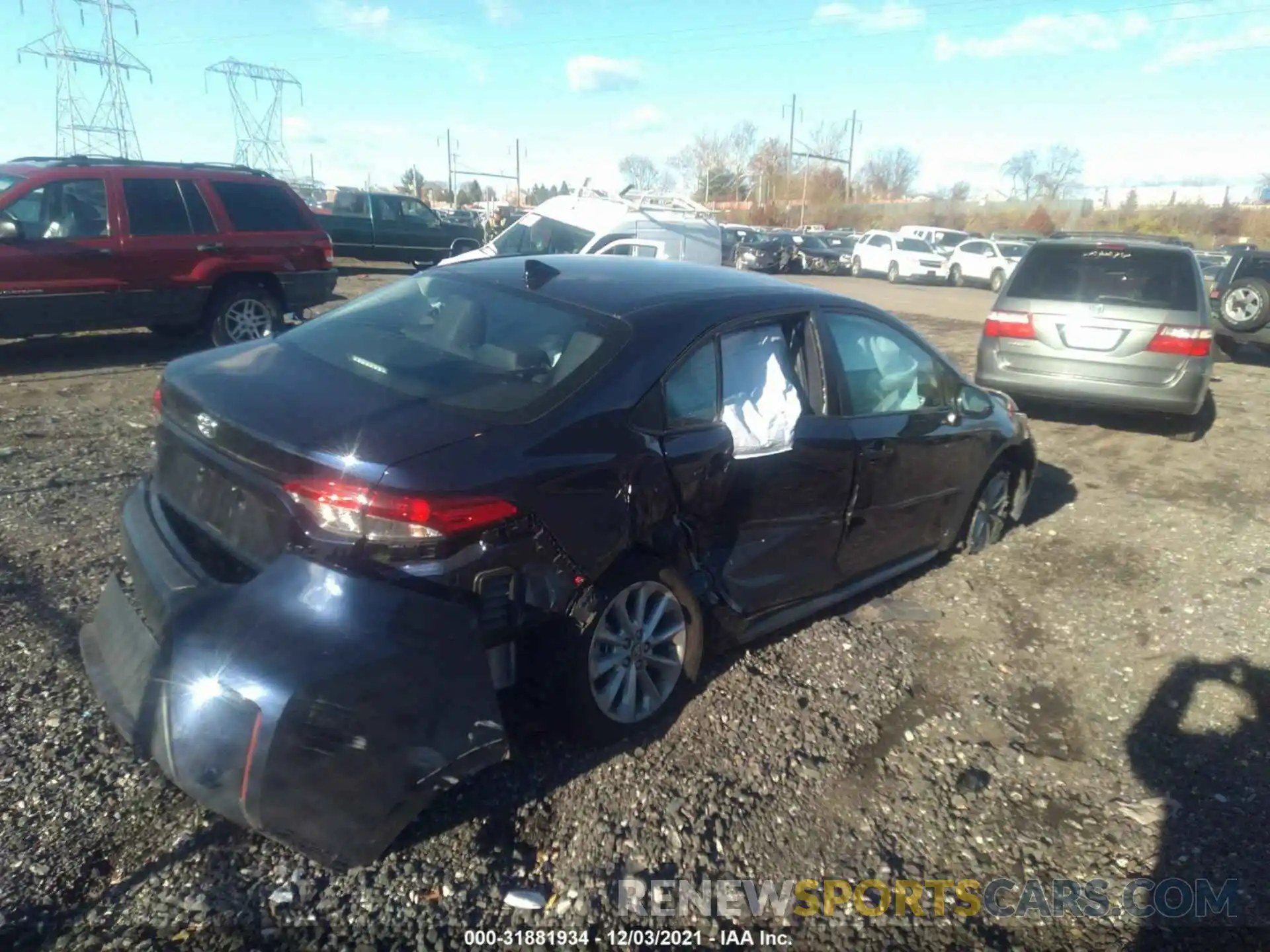 4 Photograph of a damaged car 5YFVPRAE0LP115983 TOYOTA COROLLA 2020