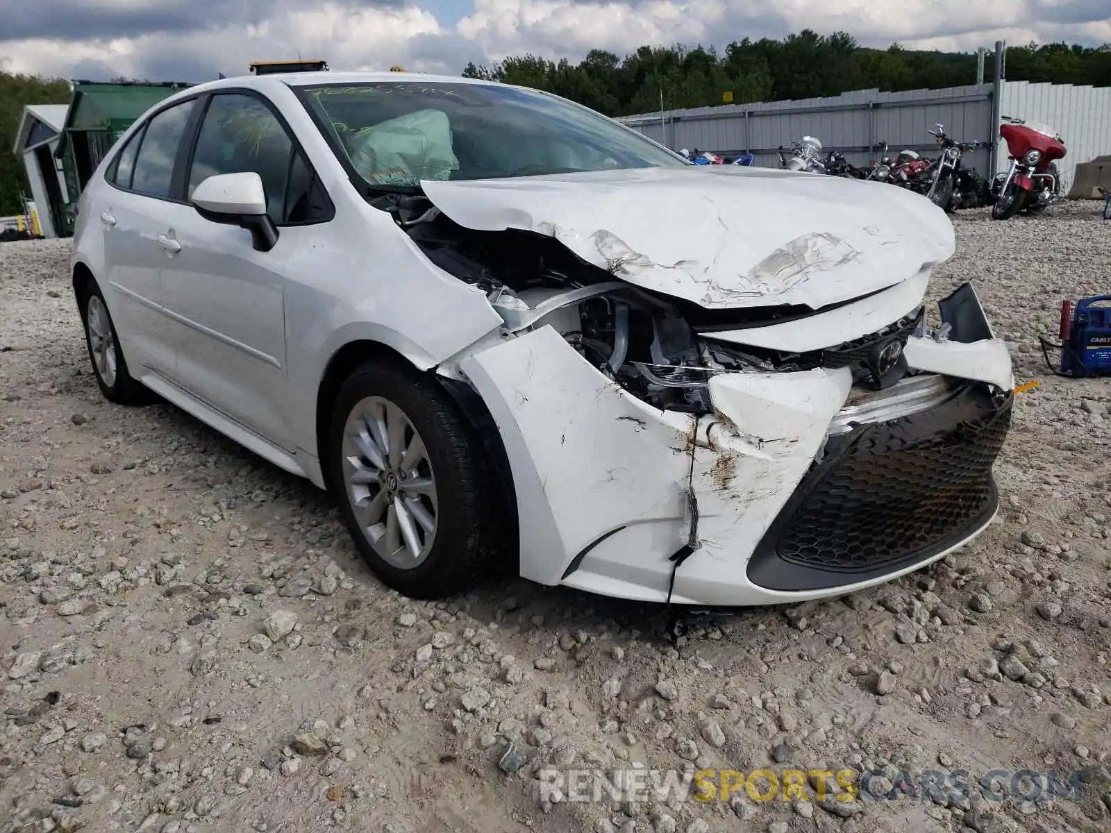 1 Photograph of a damaged car 5YFVPRAE1LP091015 TOYOTA COROLLA 2020